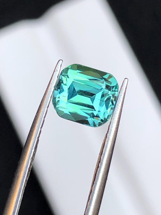 Top Colour Tourmaline Faceted 1.70 ct - Natural Gemstone for Jewelry