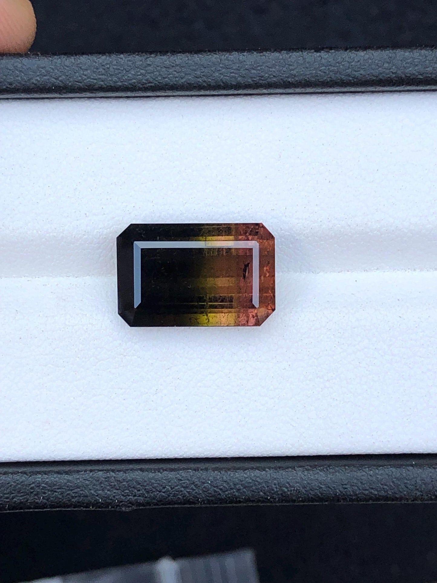 Bi Colour Tourmaline Faceted 8.55 ct - Natural Gemstone for Jewelry