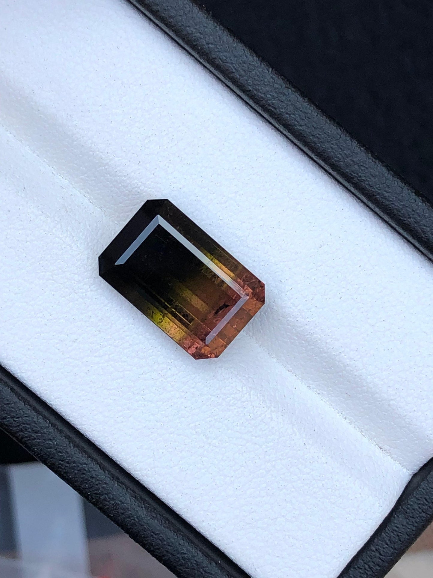 Bi Colour Tourmaline Faceted 8.55 ct - Natural Gemstone for Jewelry