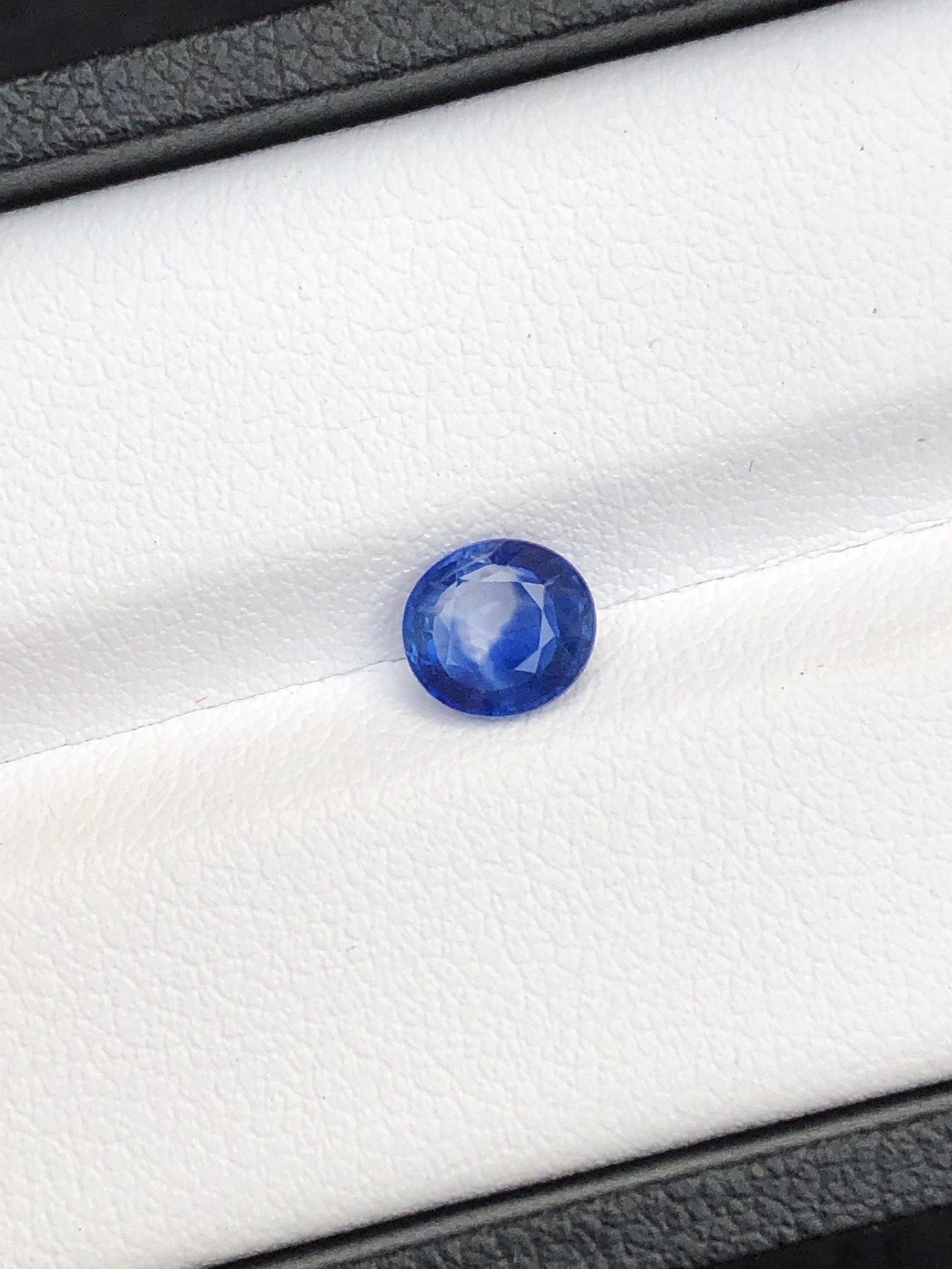 Bi colour Sapphire 0.95 ct - Fine Jewelry Gemstone
