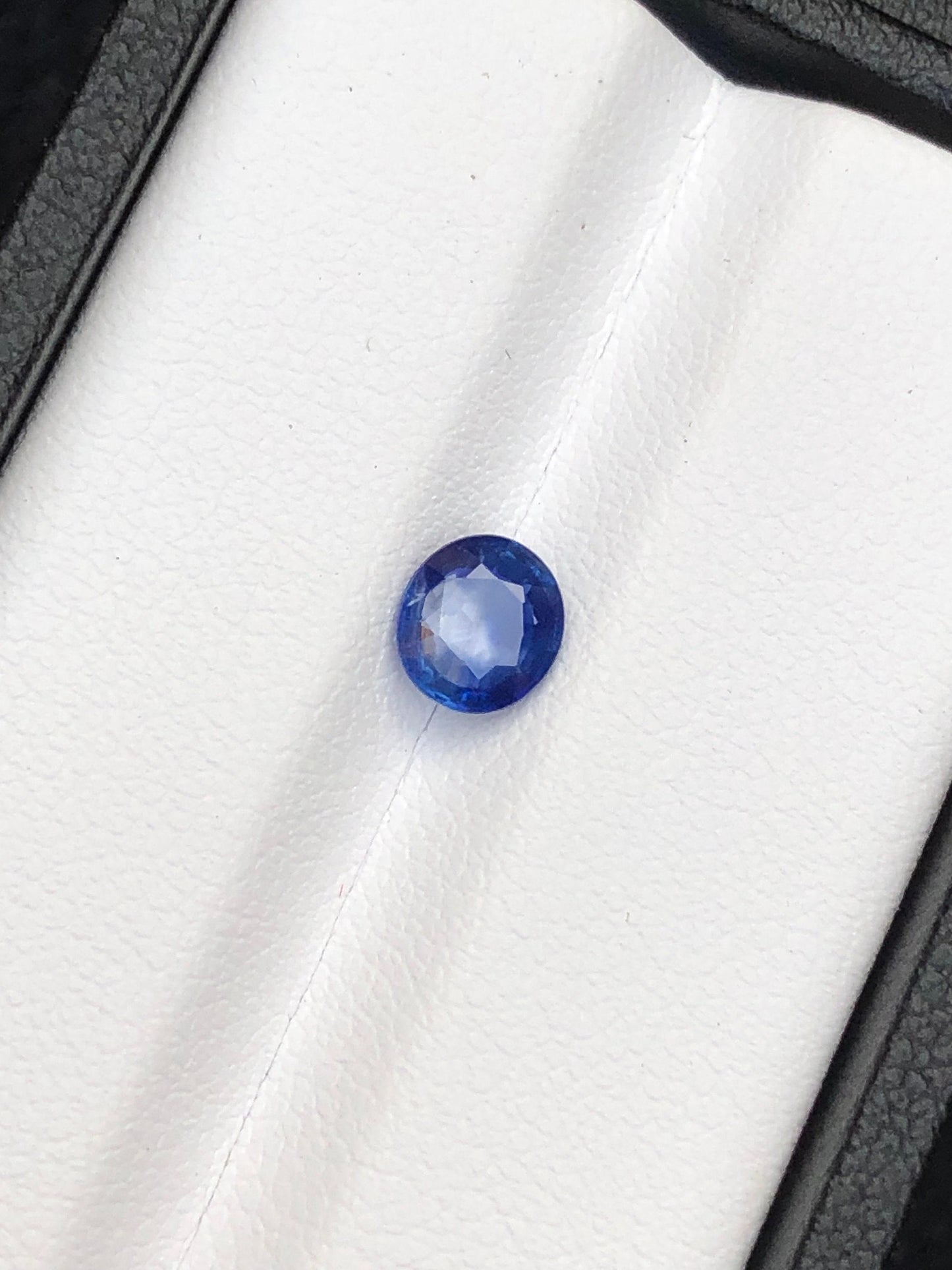Bi colour Sapphire 0.95 ct - Fine Jewelry Gemstone