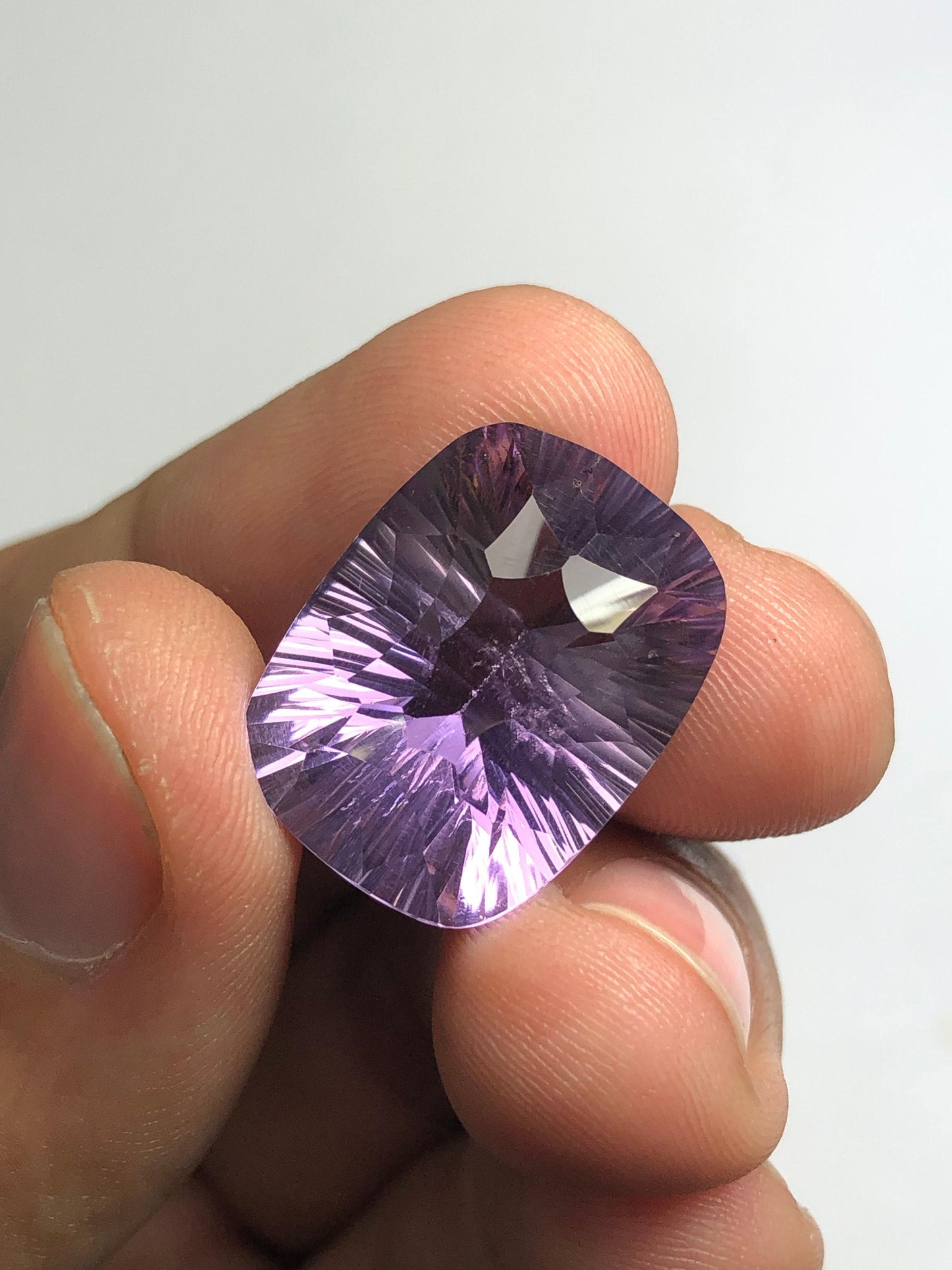 Amethyst Faceted 20.60 ct - Deep Violet Gem for Luxury Jewelry