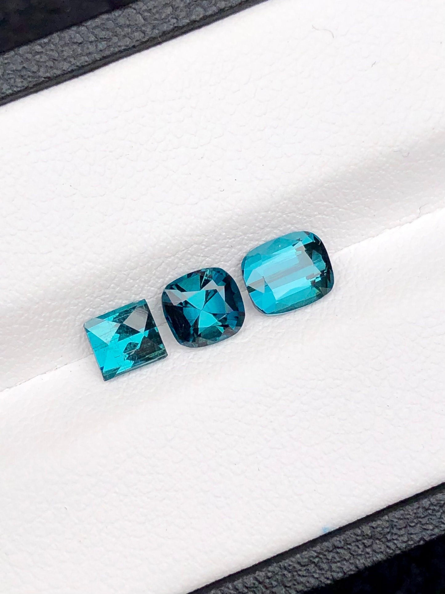 Blue Tourmaline Faceted 1.85 ct - Loose Gemstone from Afghanistan