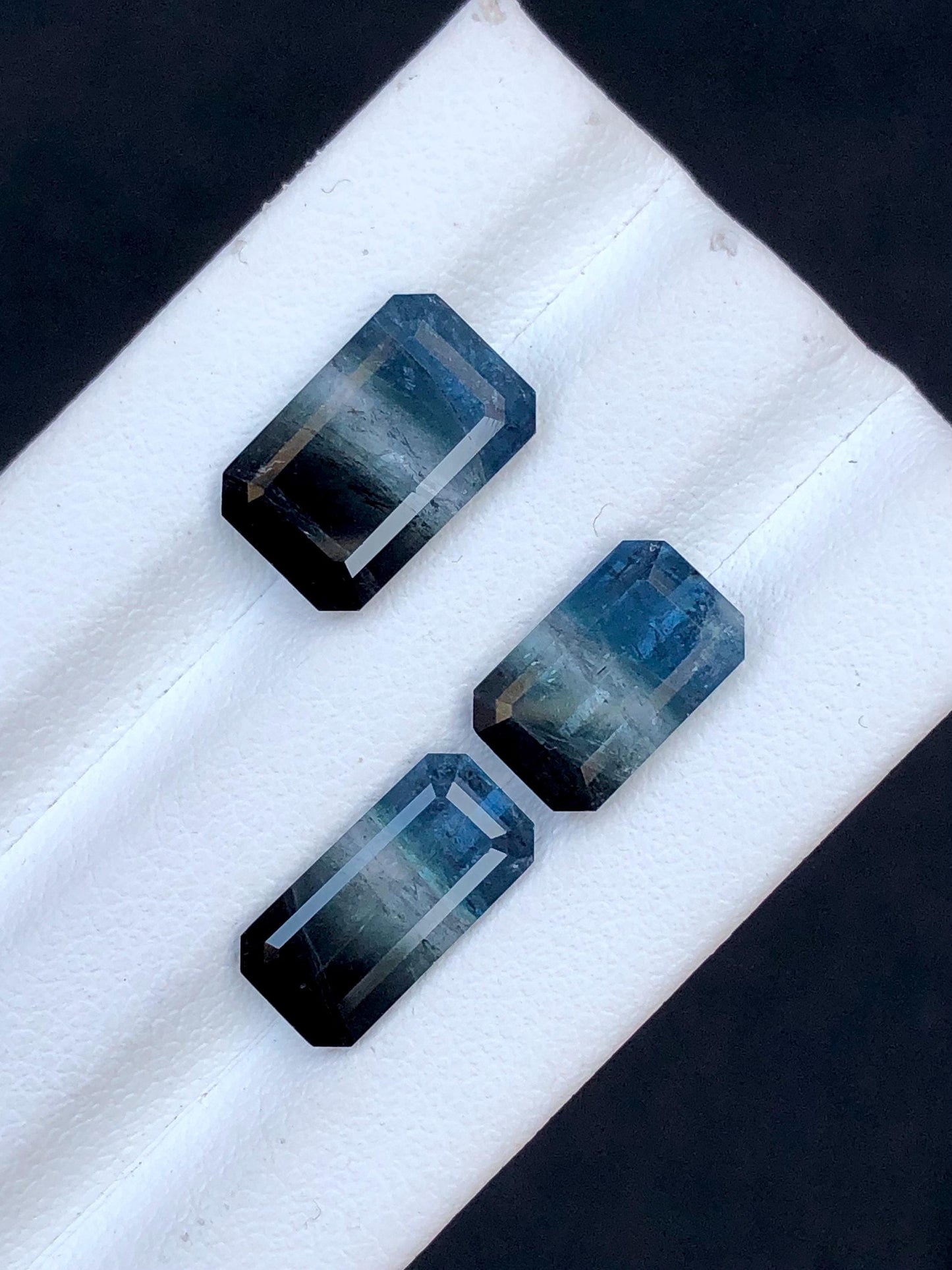 Bi colour Tourmaline Faceted 11 ct - Natural Loose Gemstone