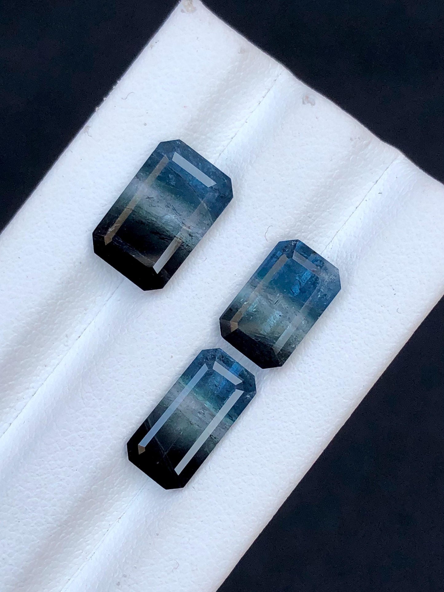 Bi colour Tourmaline Faceted 11 ct - Natural Loose Gemstone