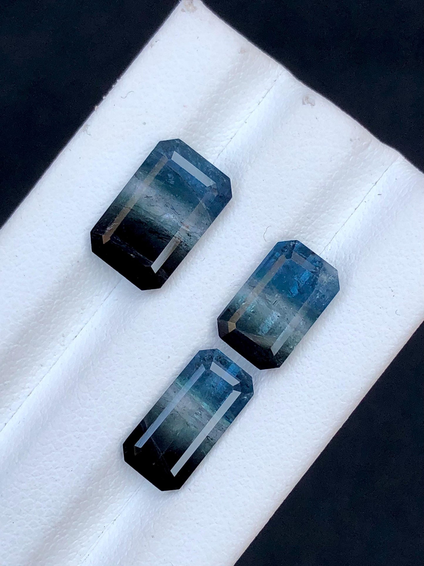 Bi colour Tourmaline Faceted 11 ct - Natural Loose Gemstone