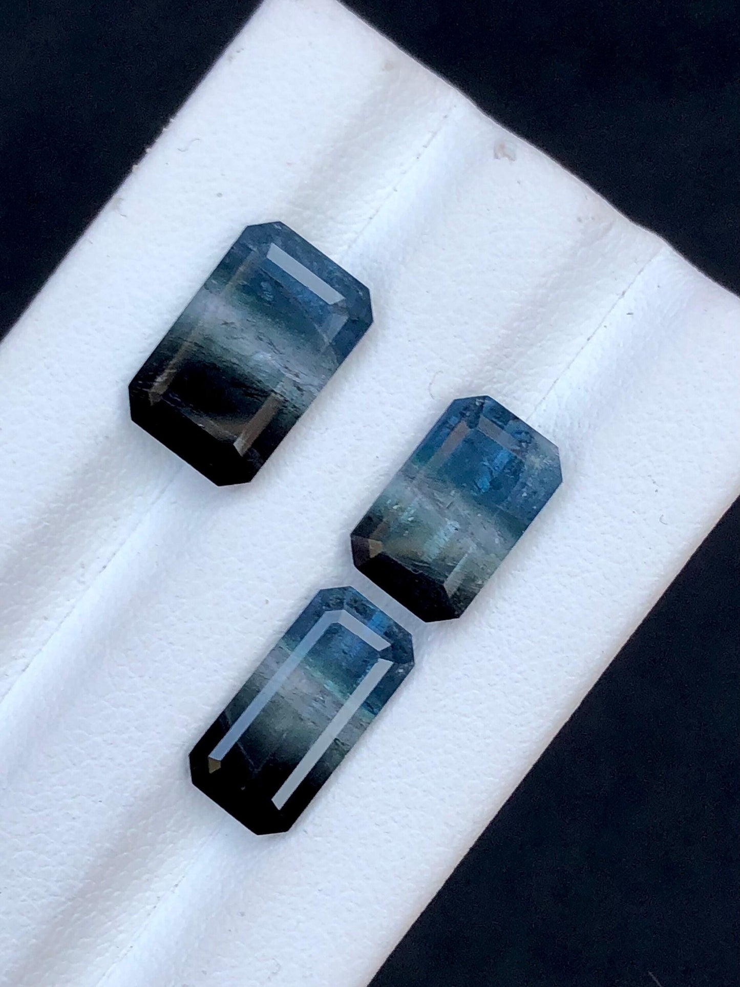 Bi colour Tourmaline Faceted 11 ct - Natural Loose Gemstone