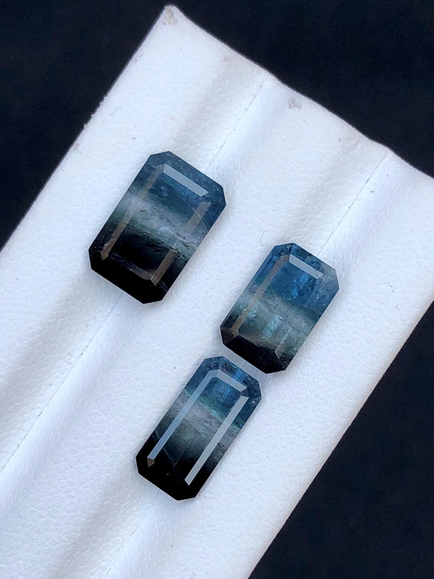 Bi colour Tourmaline Faceted 11 ct - Natural Loose Gemstone