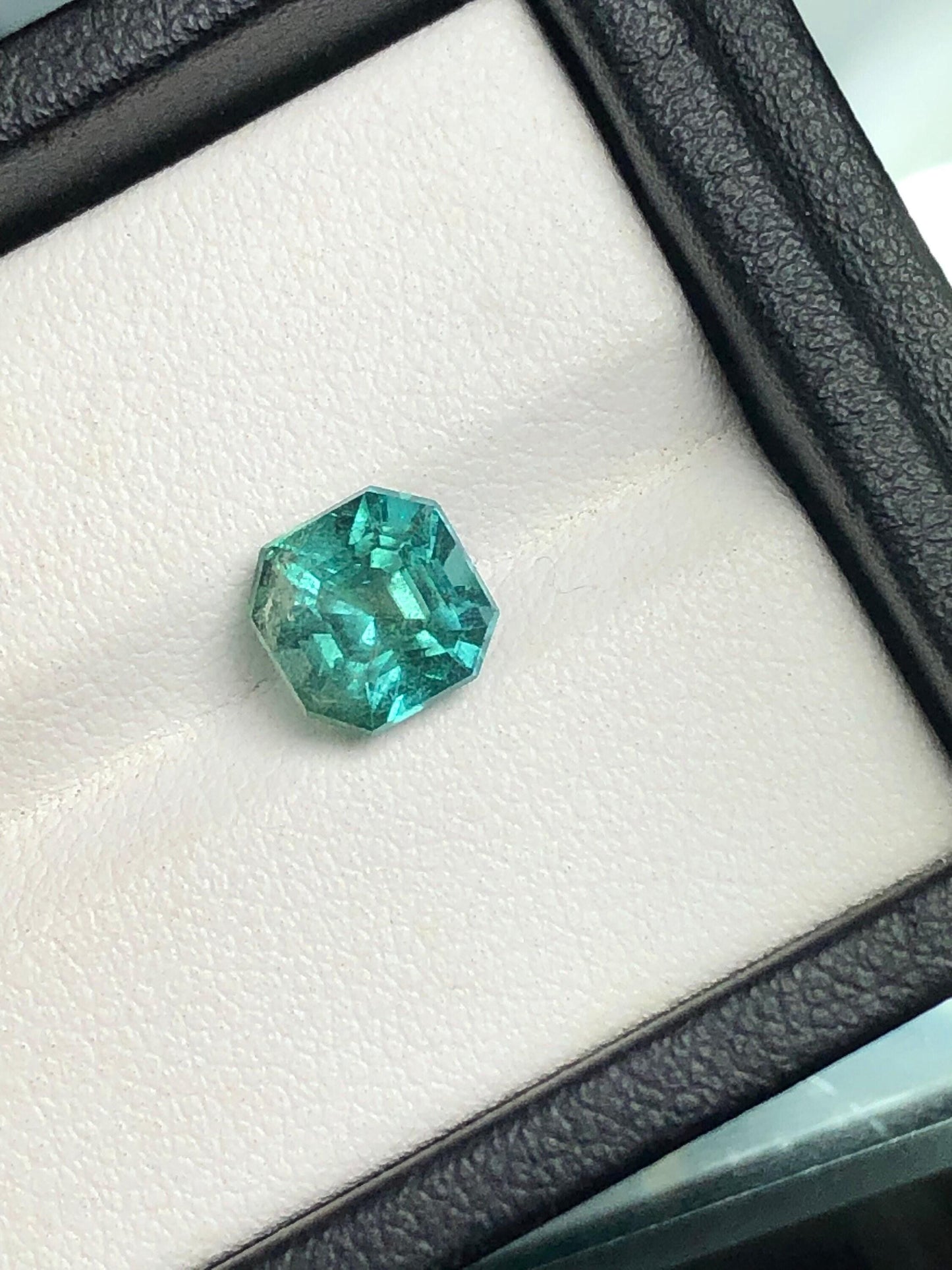 Blue Tourmaline Faceted 2.40 ct - Ring & Earring Gemstone Afghanistan