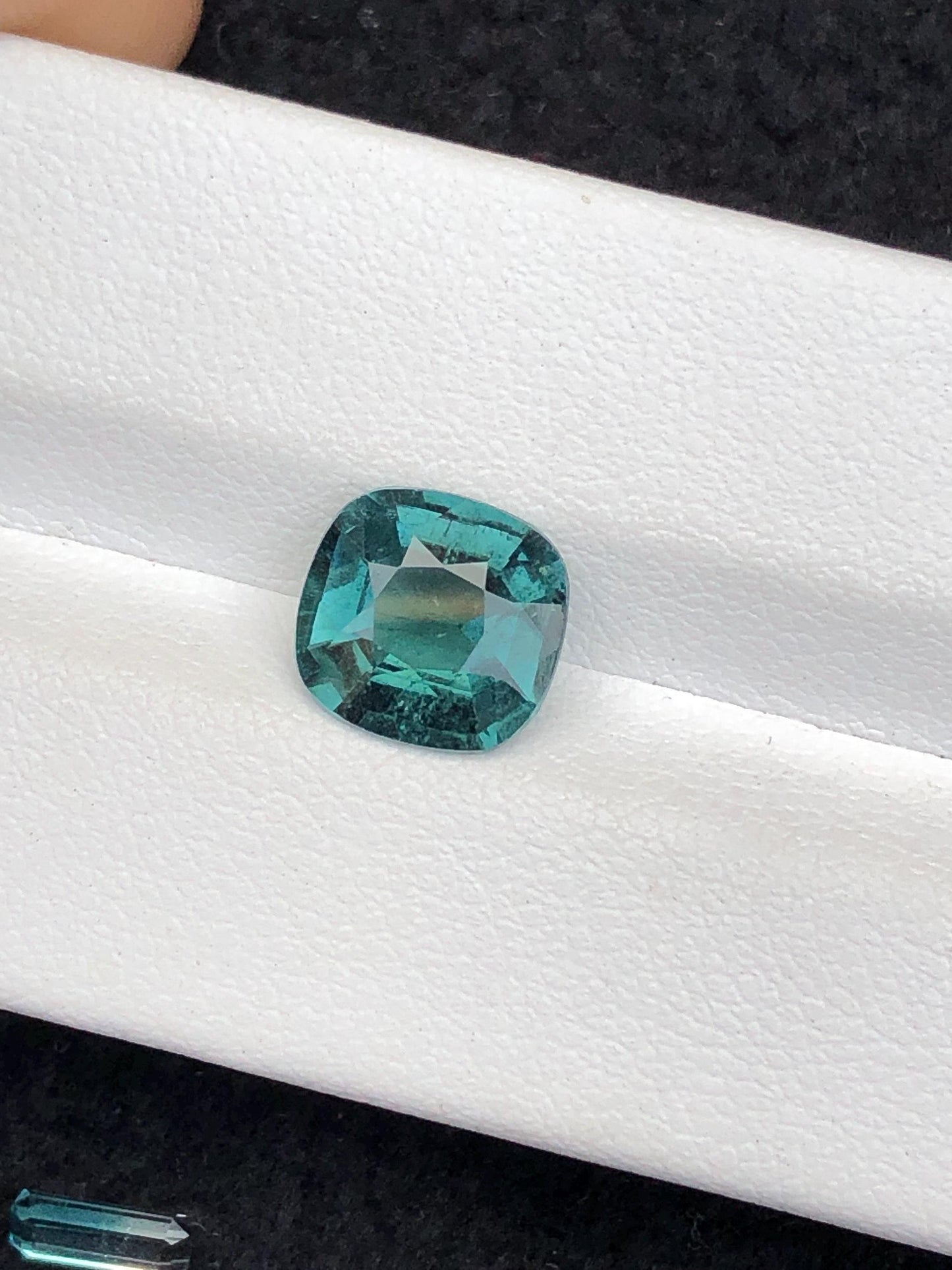 Blue Tourmaline Faceted 2.55 ct - Fine Jewelry Gemstone Afghanistan