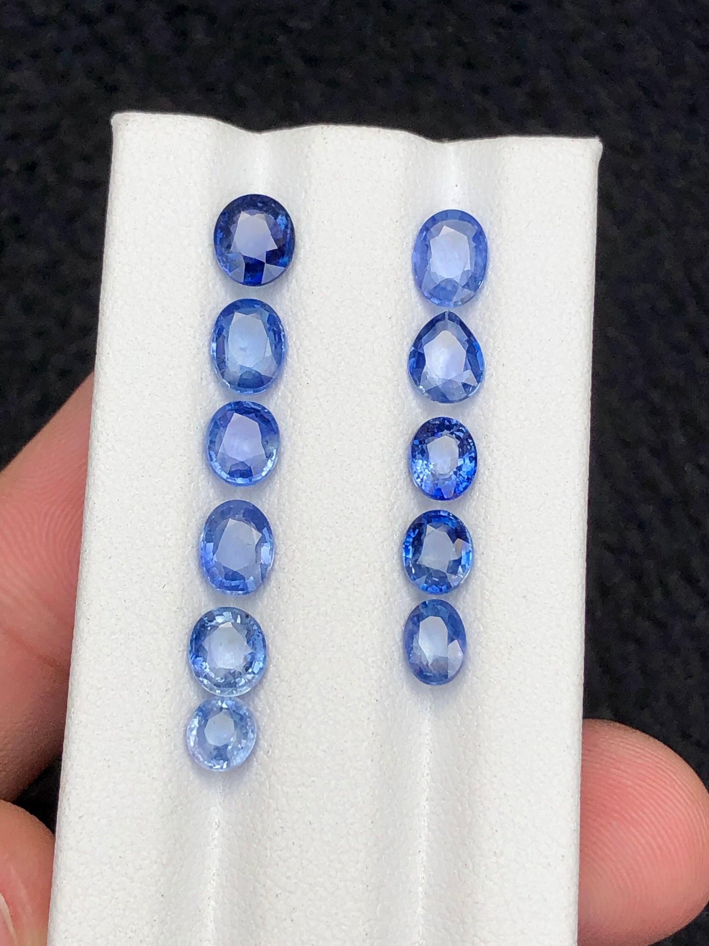 Sapphire Faceted Lot 8.10 ct - Loose Gemstone Parcel