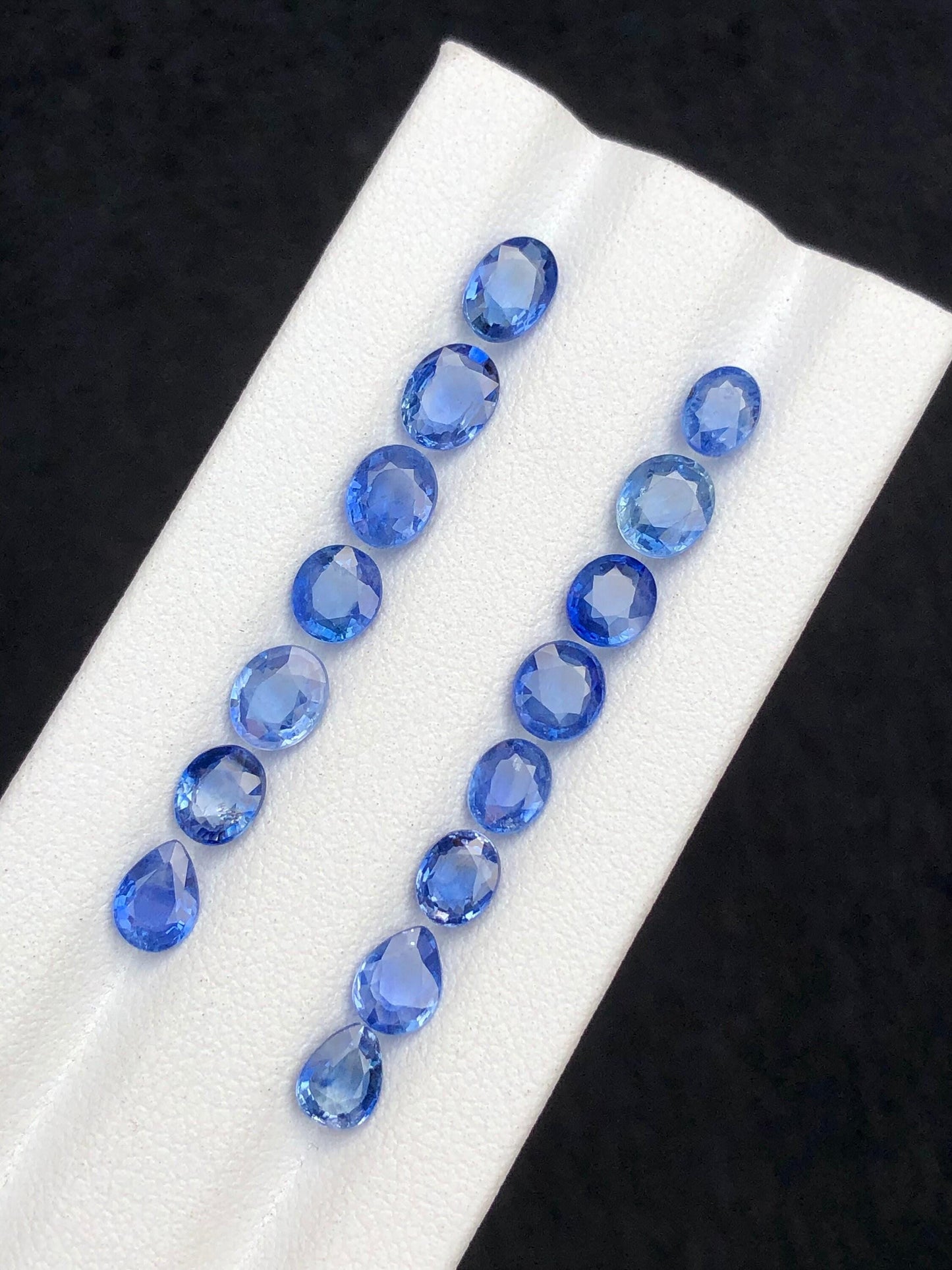 Sapphire Faceted Lot 10.20 ct - Loose Gemstone Parcel