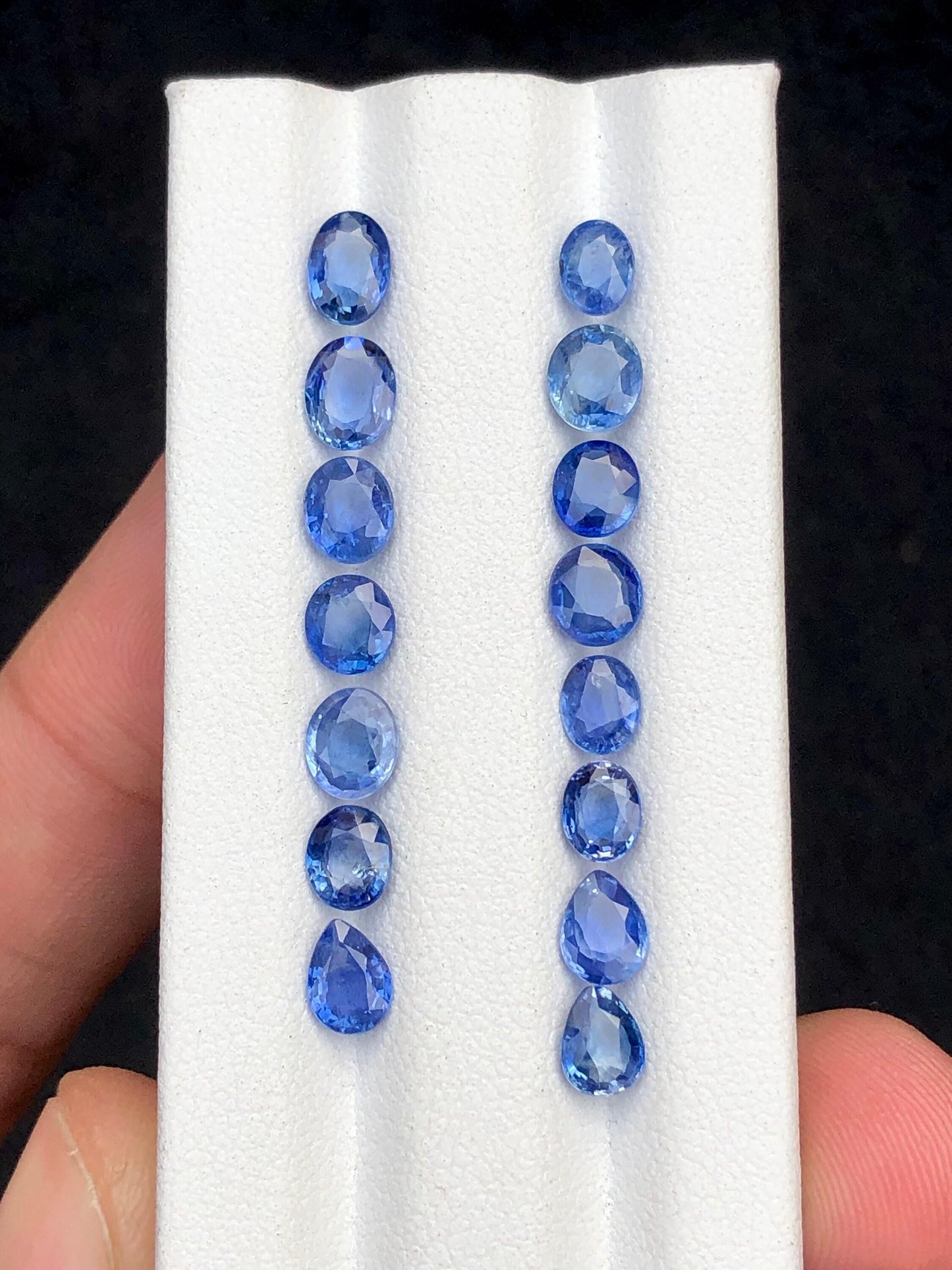 Sapphire Faceted Lot 10.20 ct - Loose Gemstone Parcel