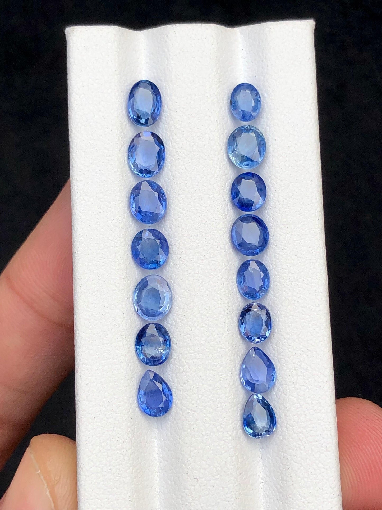 Sapphire Faceted Lot 10.20 ct - Loose Gemstone Parcel