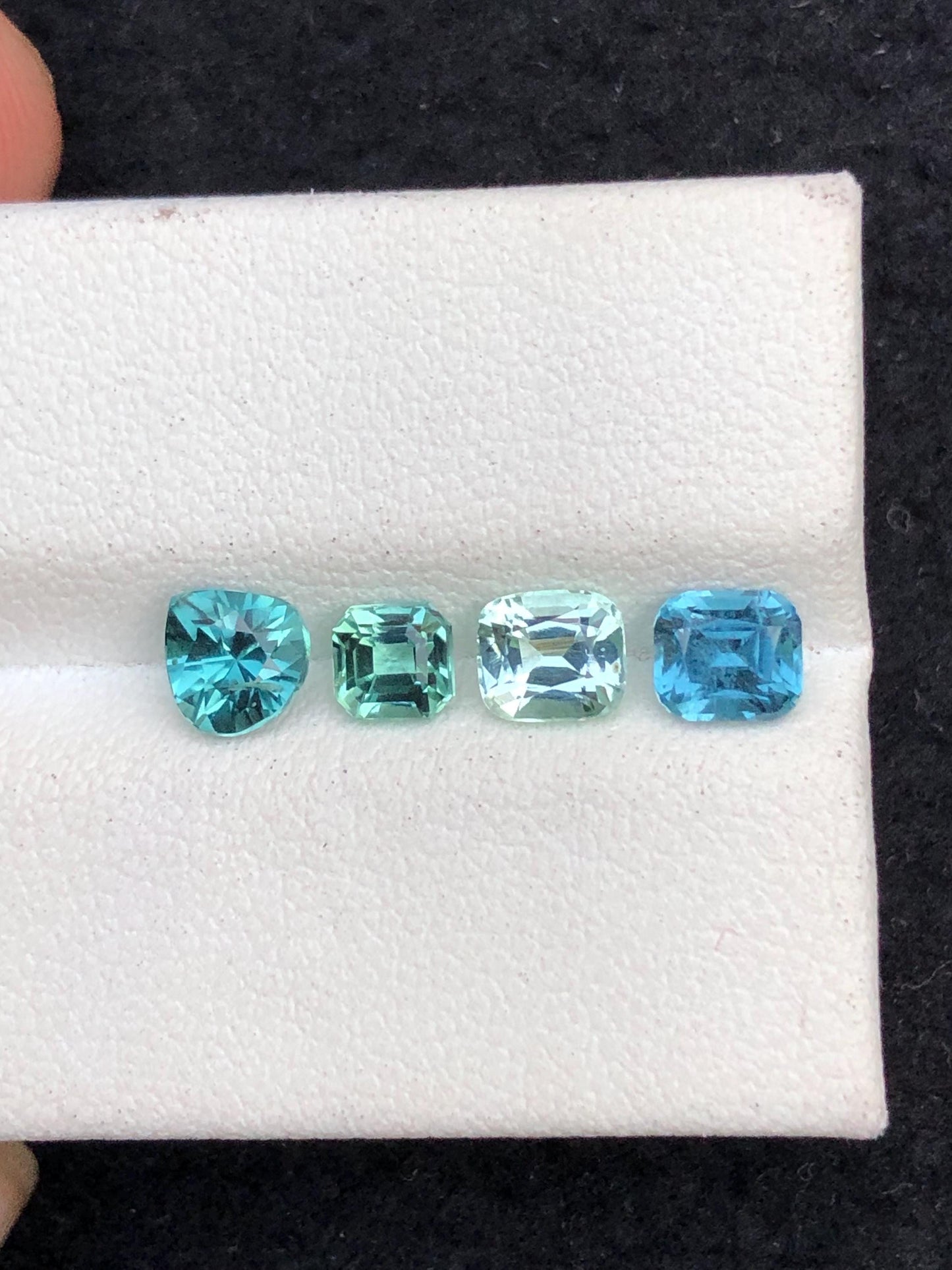 Blue Tourmaline Faceted 2.35 ct - Fine Jewelry Gemstone Afghanistan