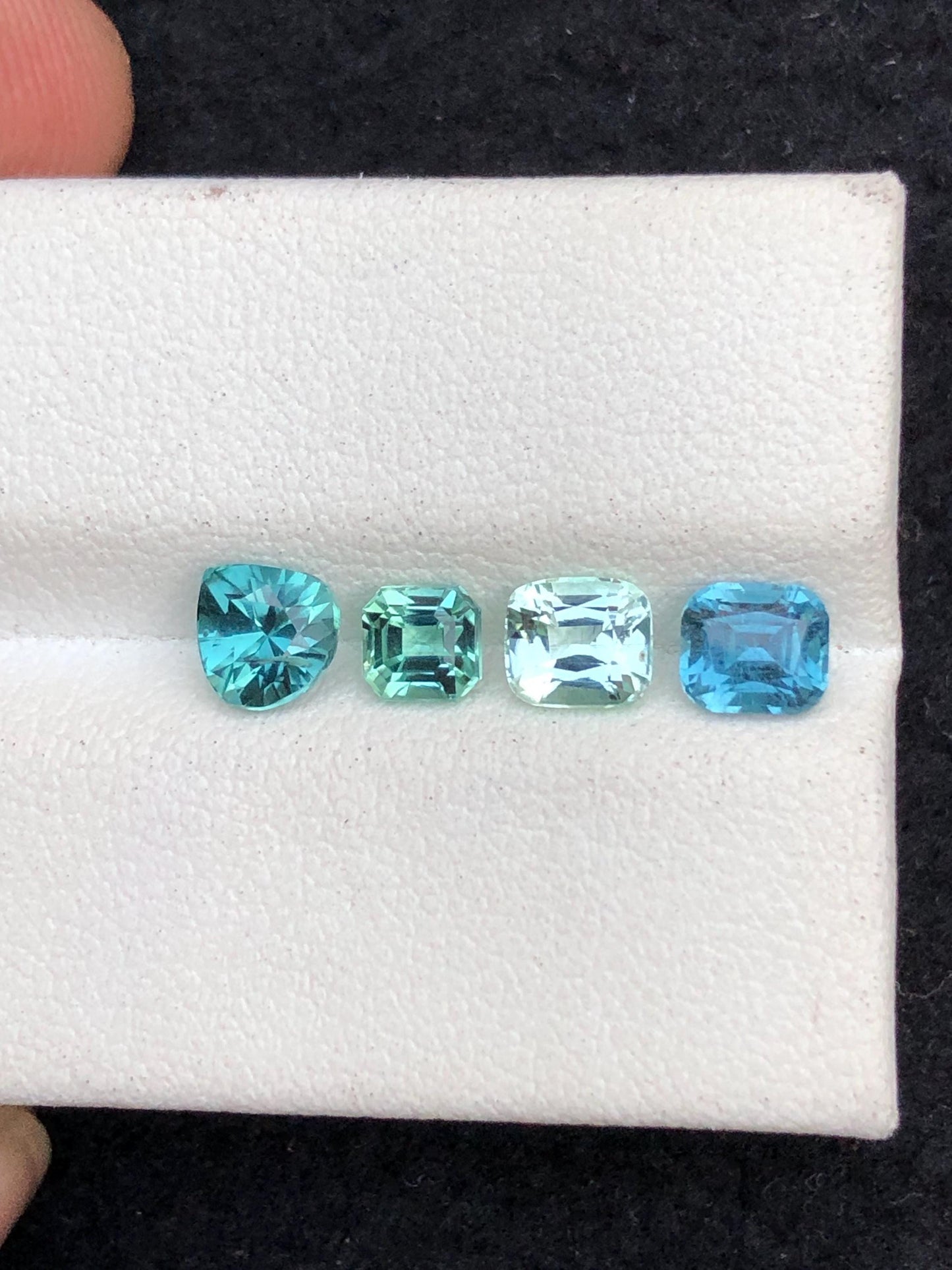 Blue Tourmaline Faceted 2.35 ct - Fine Jewelry Gemstone Afghanistan