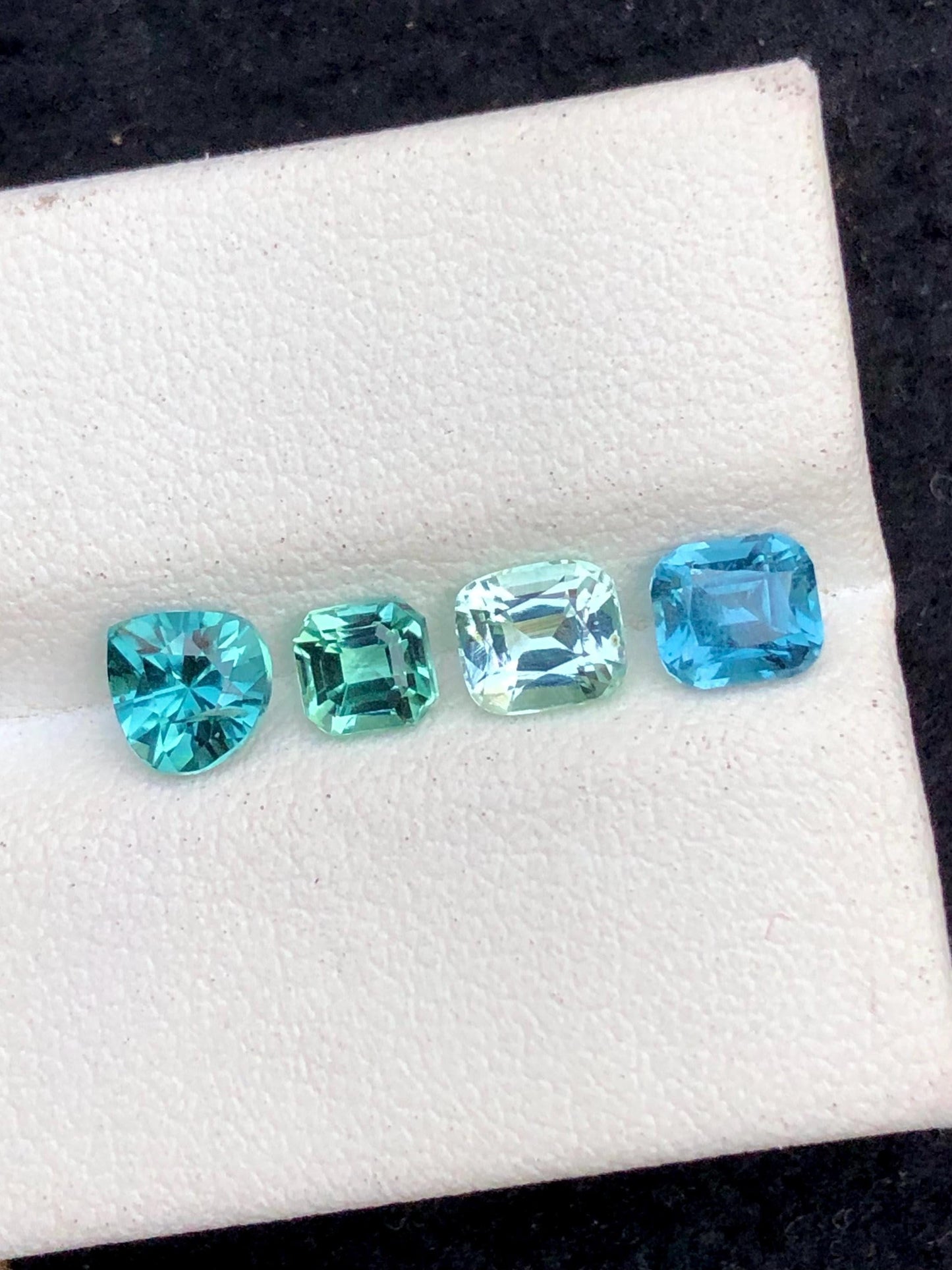 Blue Tourmaline Faceted 2.35 ct - Fine Jewelry Gemstone Afghanistan