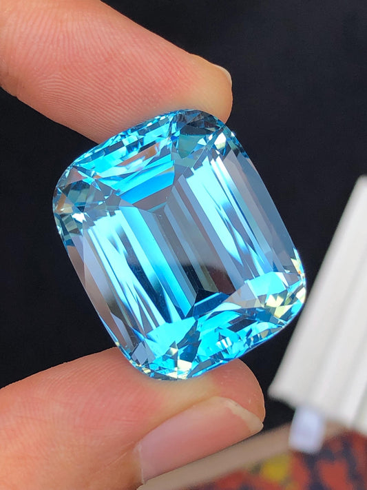 Swiss Topaz Faceted 85 ct - Collector Gemstone Parcel