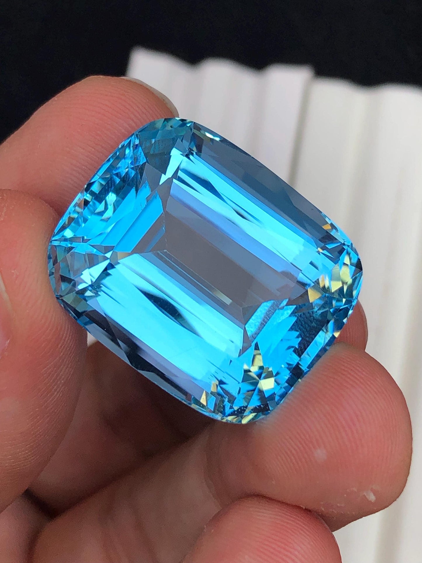 Swiss Topaz Faceted 85 ct - Collector Gemstone Parcel