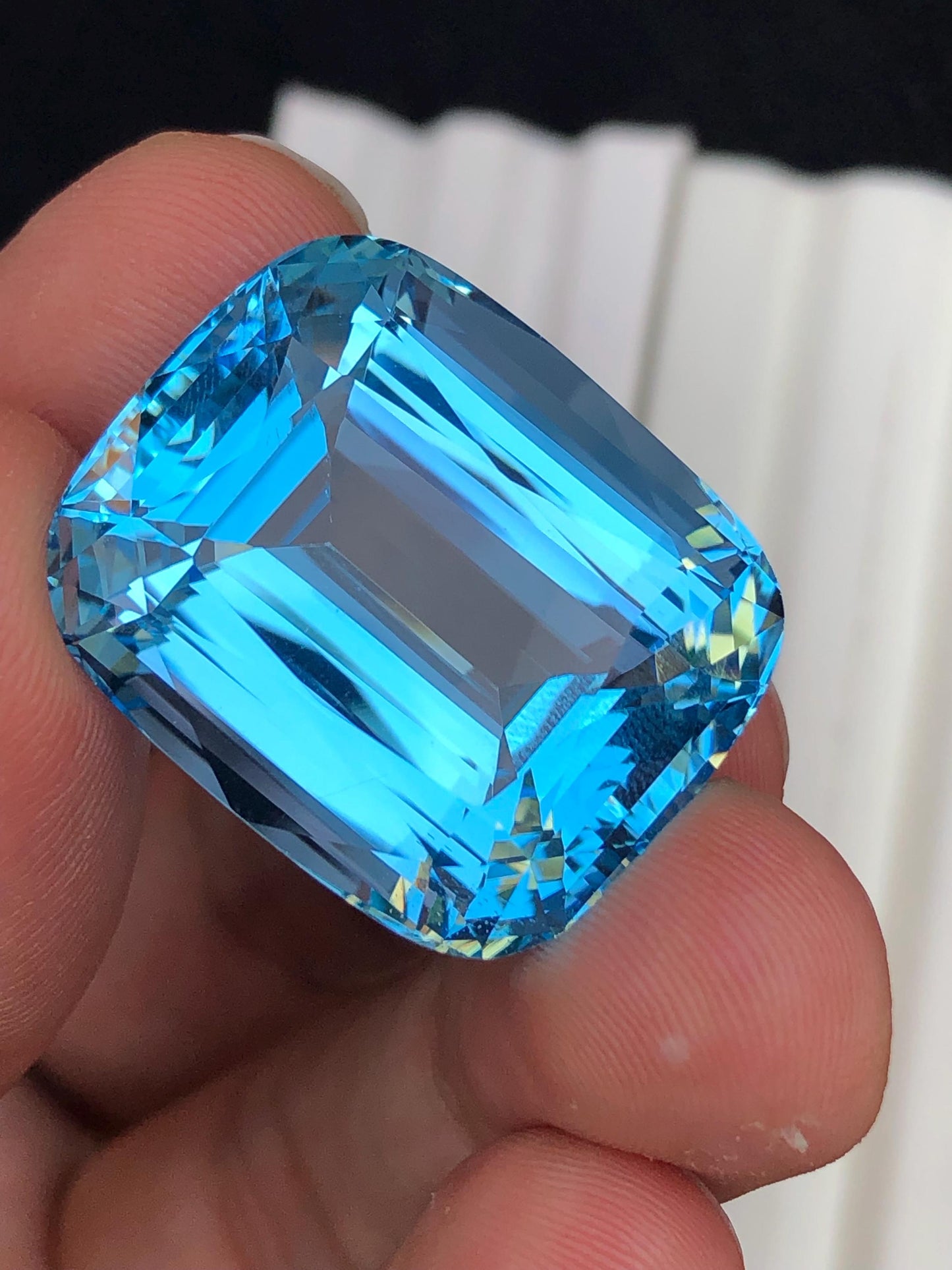 Swiss Topaz Faceted 85 ct - Collector Gemstone Parcel