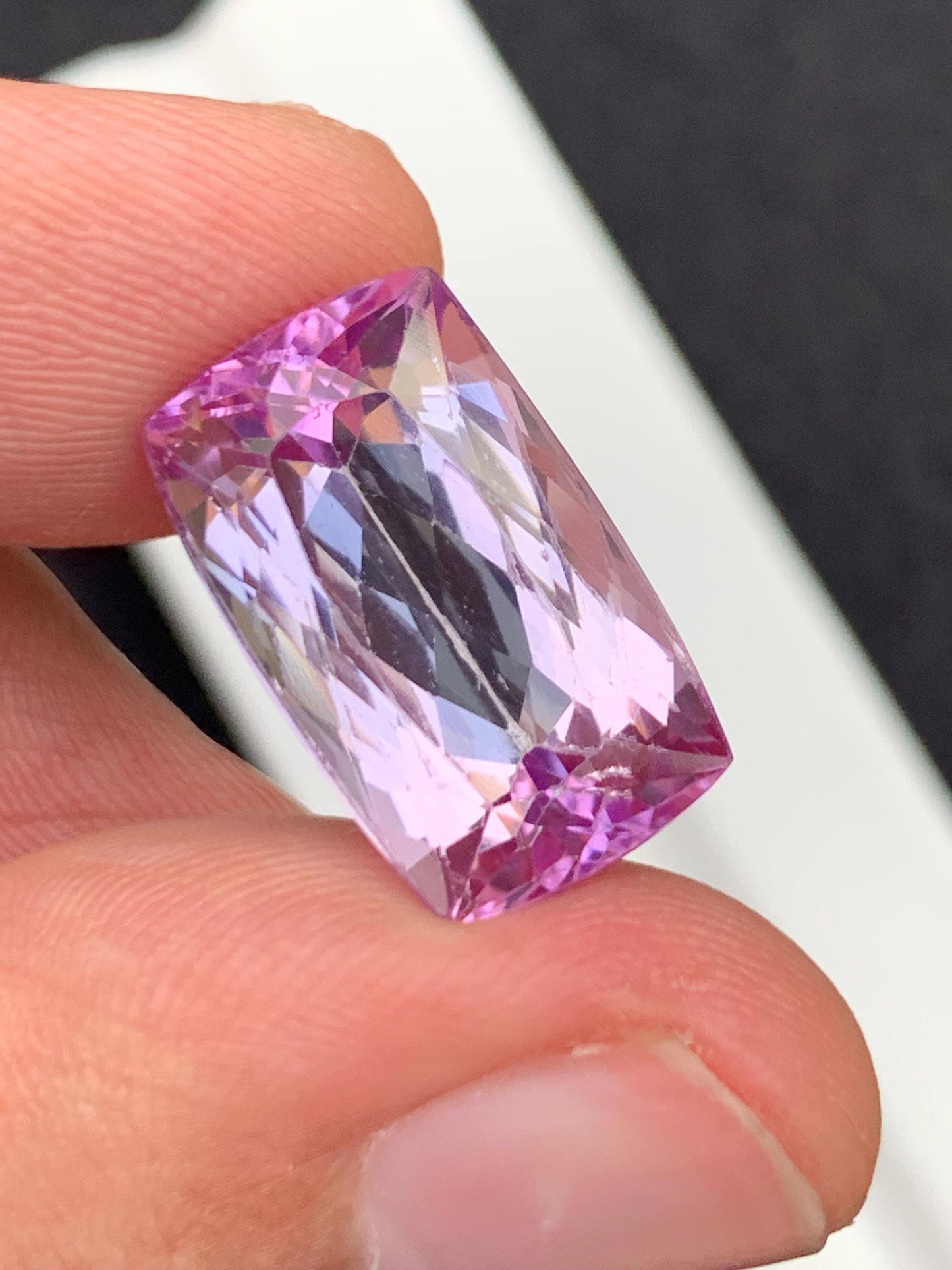 Kunzite Pink Faceted 16 ct - Fine Jewelry Gemstone