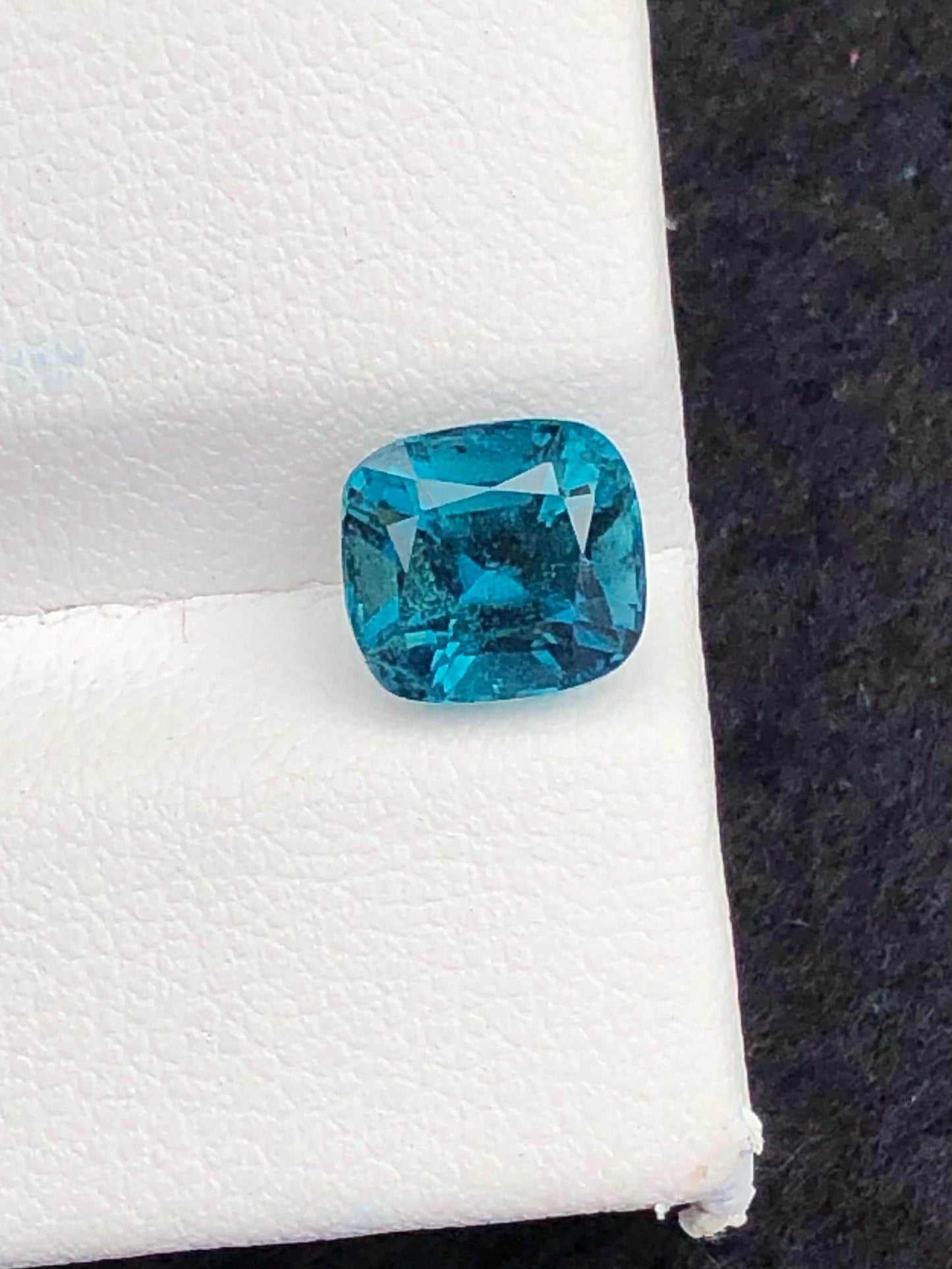 Blue Tourmaline Faceted 2.50 ct - Electric Jewelry Gemstone