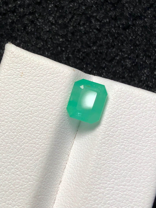 Emerald Faceted 1.85 ct - Panjsher Mine Afghanistan