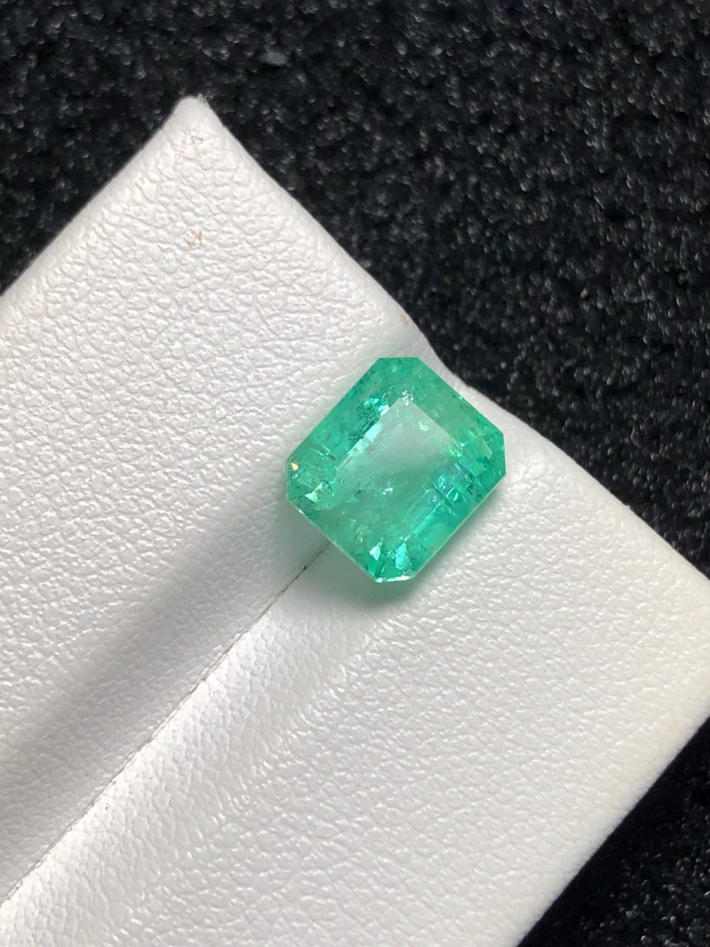 Emerald Faceted 2.65 ct - Panjsher Mine Afghanistan