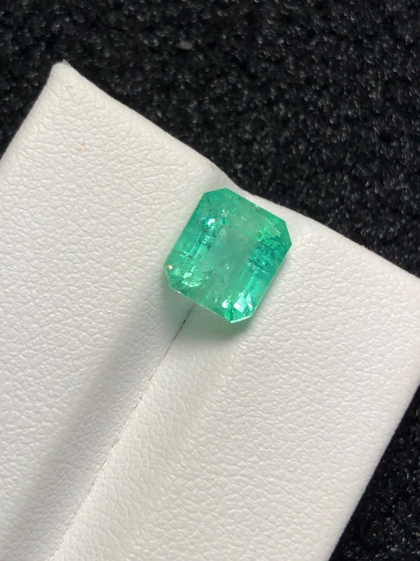 Emerald Faceted 2.65 ct - Panjsher Mine Afghanistan