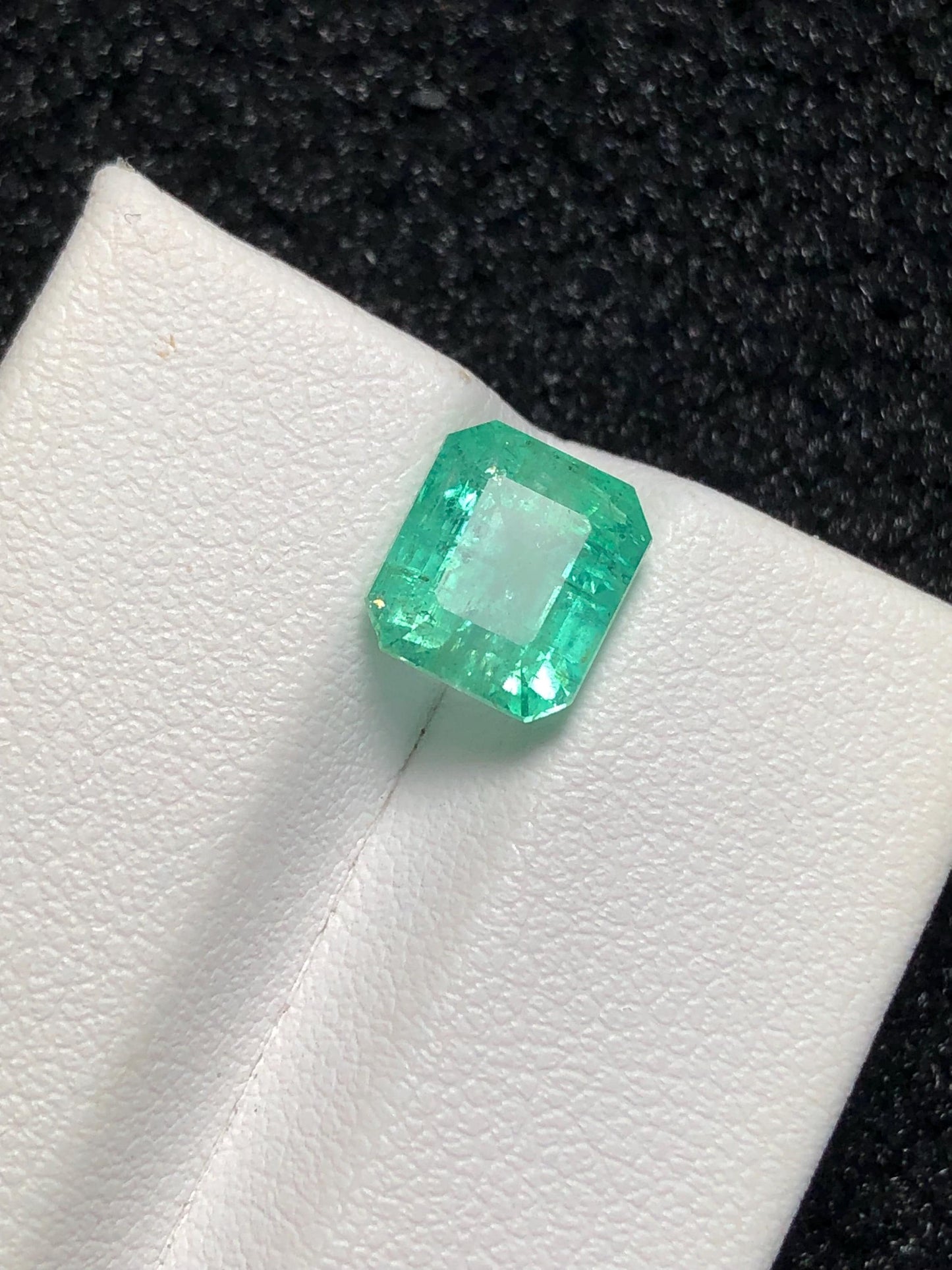 Emerald Faceted 2.65 ct - Panjsher Mine Afghanistan