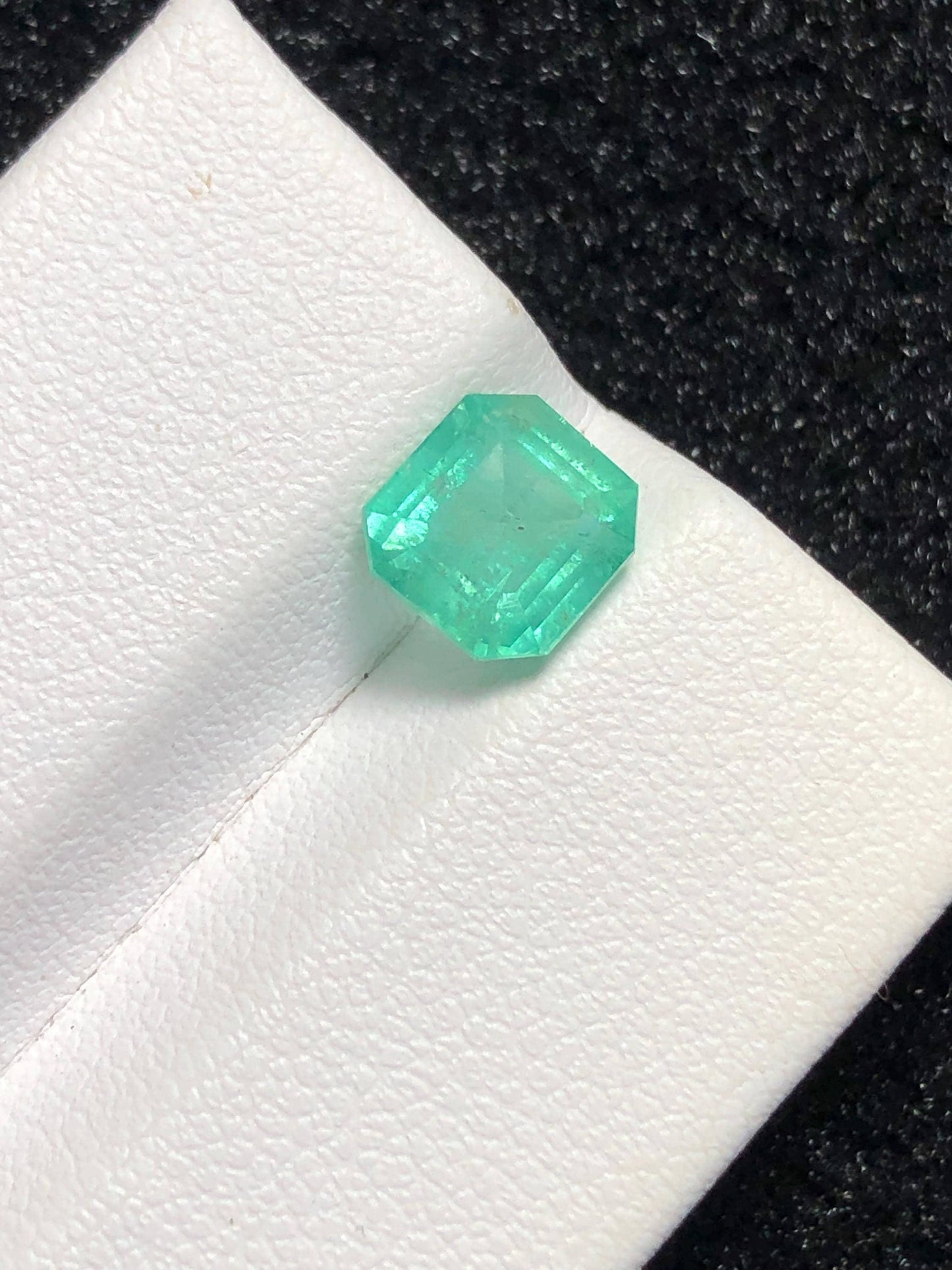 Emerald Faceted 1.75 ct - Panjsher Mine Afghanistan