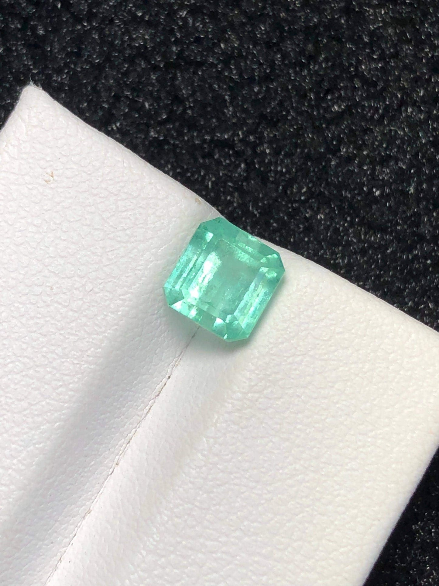 Emerald Faceted 2 ct - Panjsher Mine Afghanistan