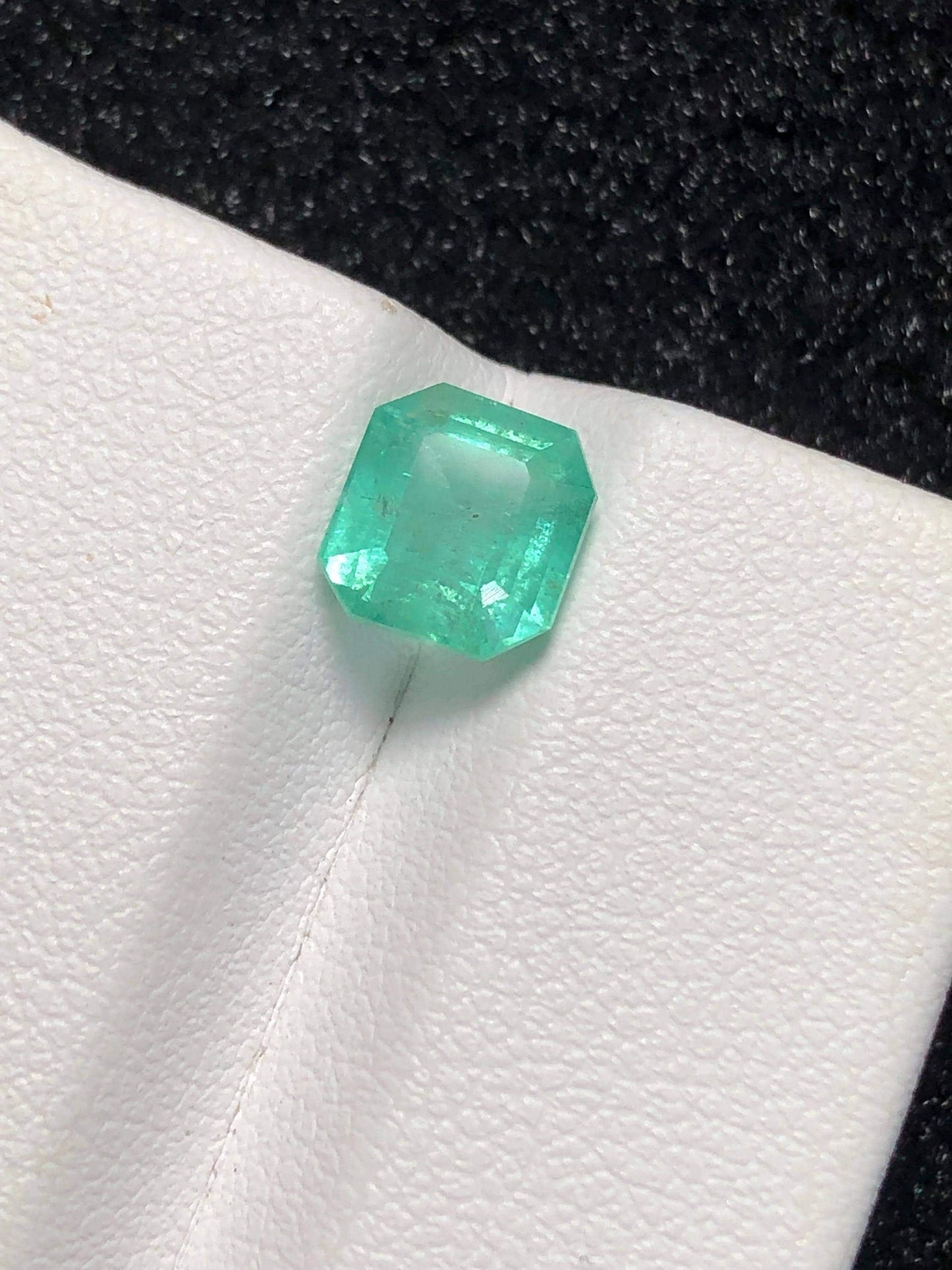 Emerald Faceted 1.75 ct - Panjsher Mine Afghanistan