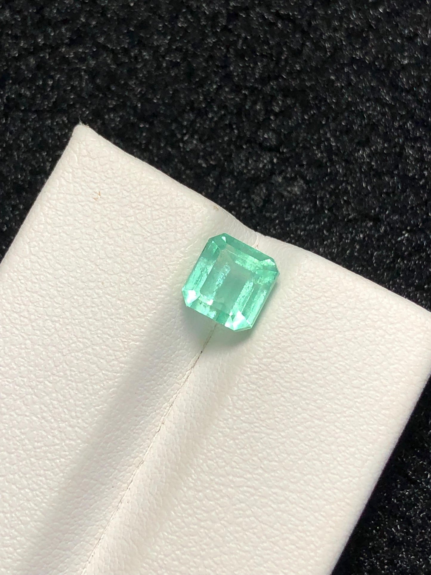 Emerald Faceted 2 ct - Panjsher Mine Afghanistan