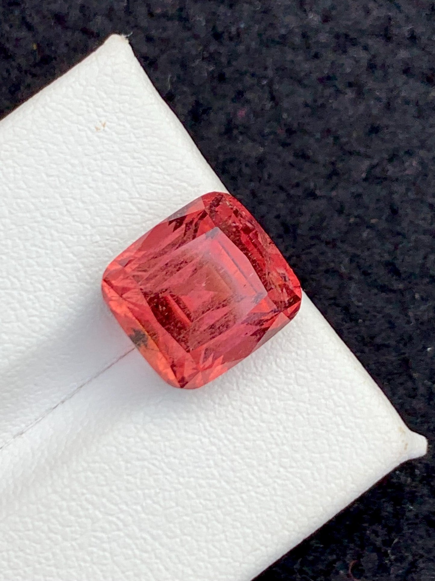Peachy Red Tourmaline Faceted 7.85 ct - Statement Jewelry Accent