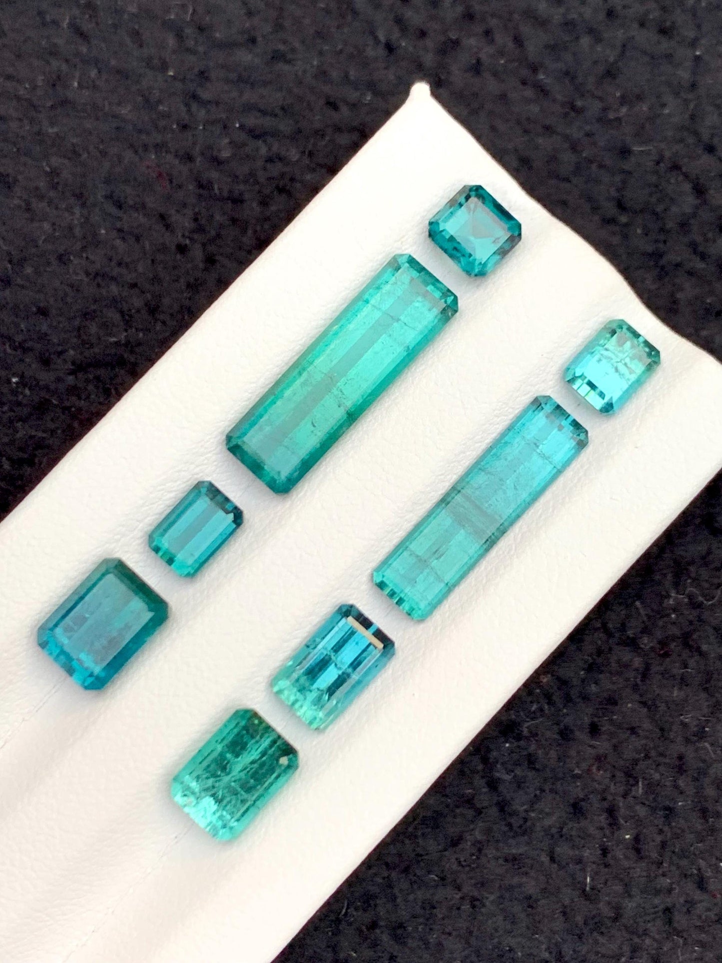 Blue Tourmaline Faceted Lot 17.90 ct - Loose Jewelry Parcel