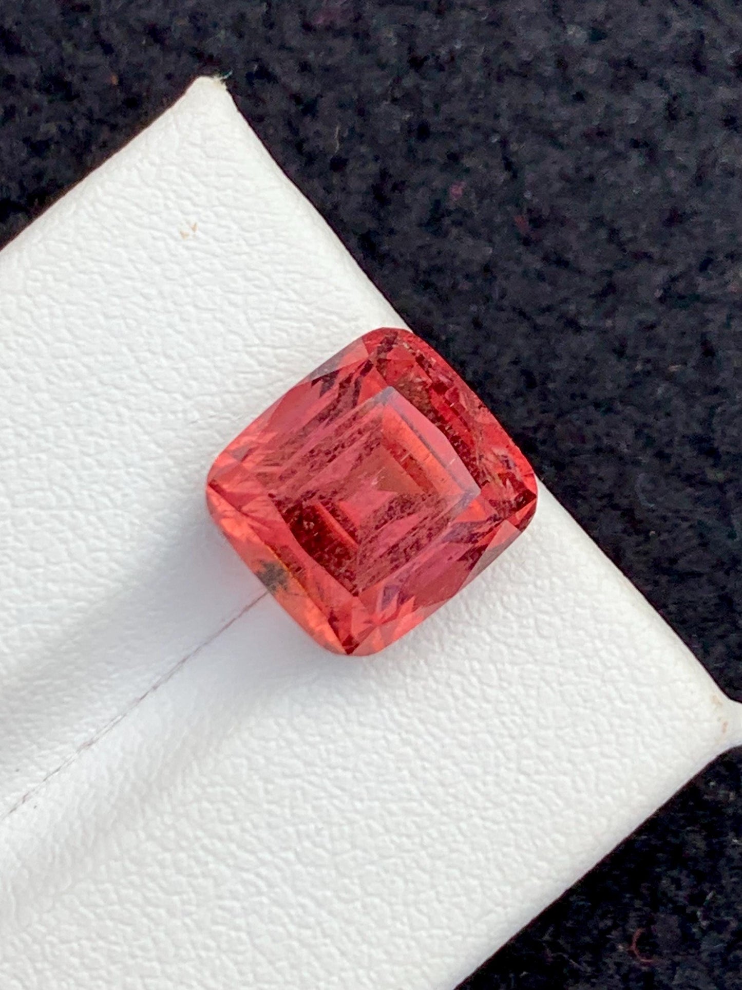 Peachy Red Tourmaline Faceted 7.85 ct - Statement Jewelry Accent