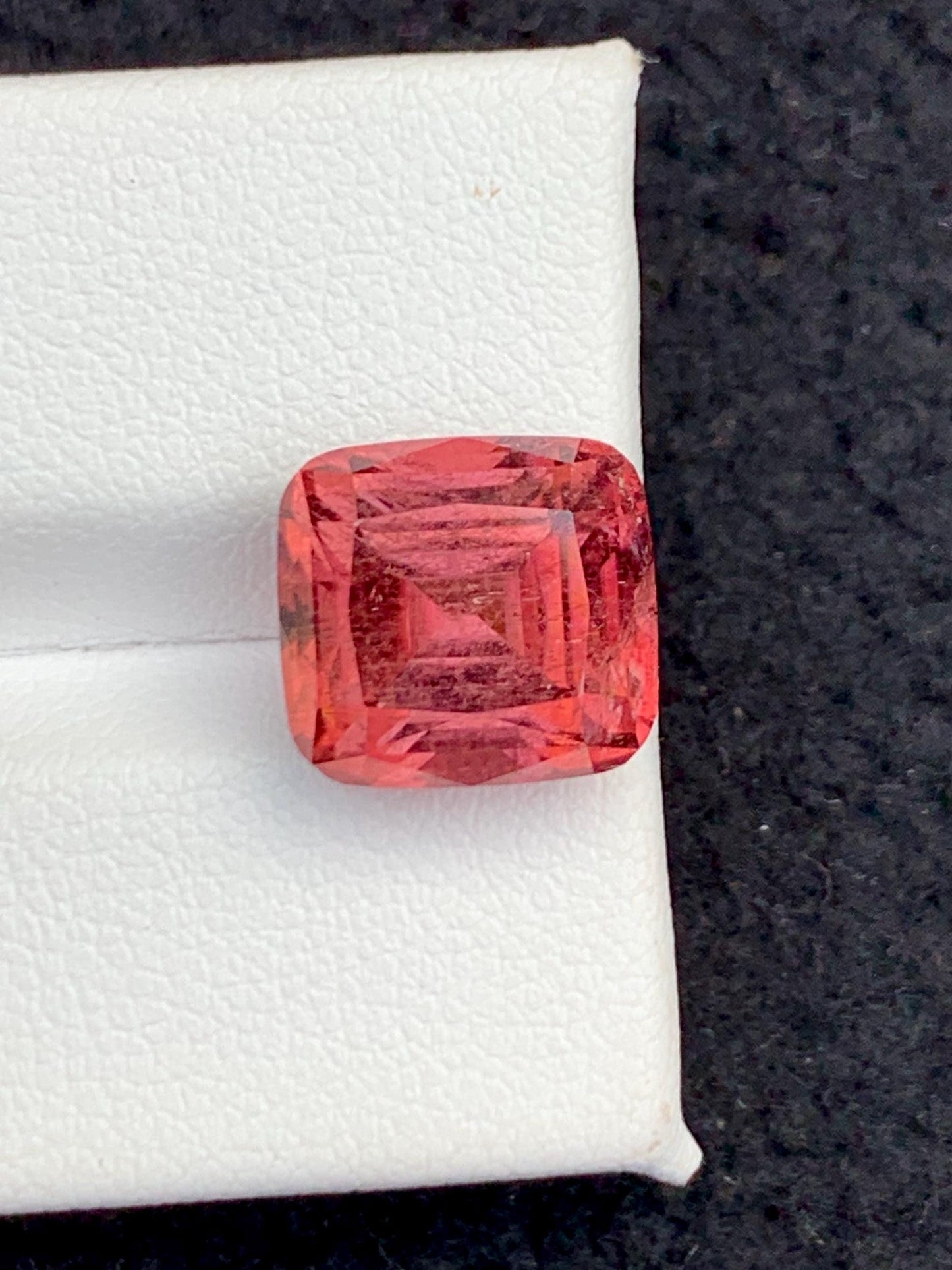 Peachy Red Tourmaline Faceted 7.85 ct - Statement Jewelry Accent