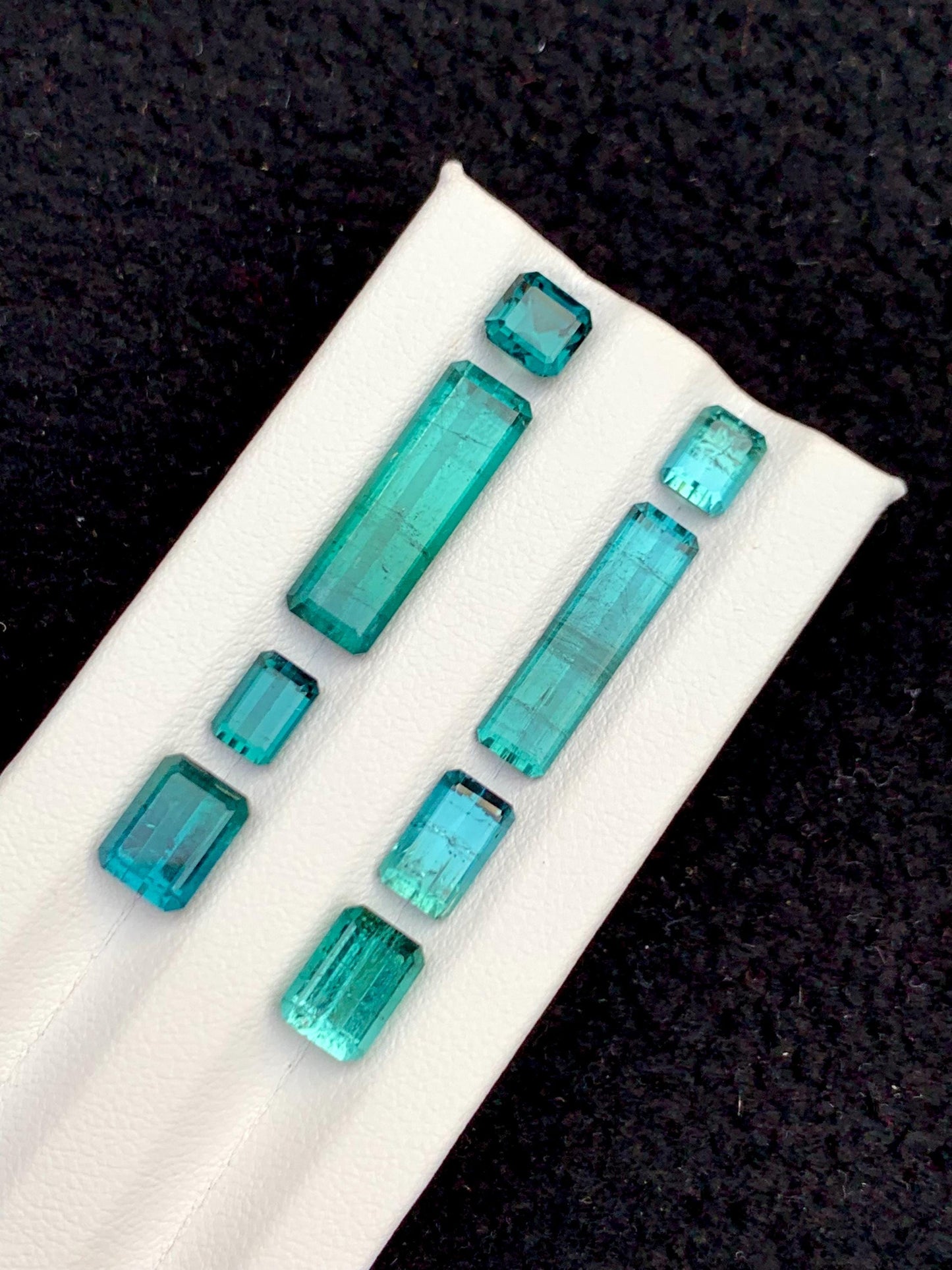 Blue Tourmaline Faceted Lot 17.90 ct - Loose Jewelry Parcel