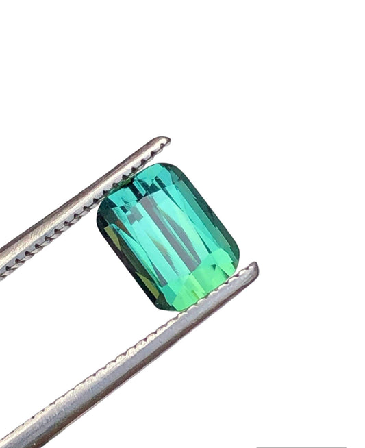Blue Green Tourmaline Faceted 1.30 ct - Calibrated Ring Size