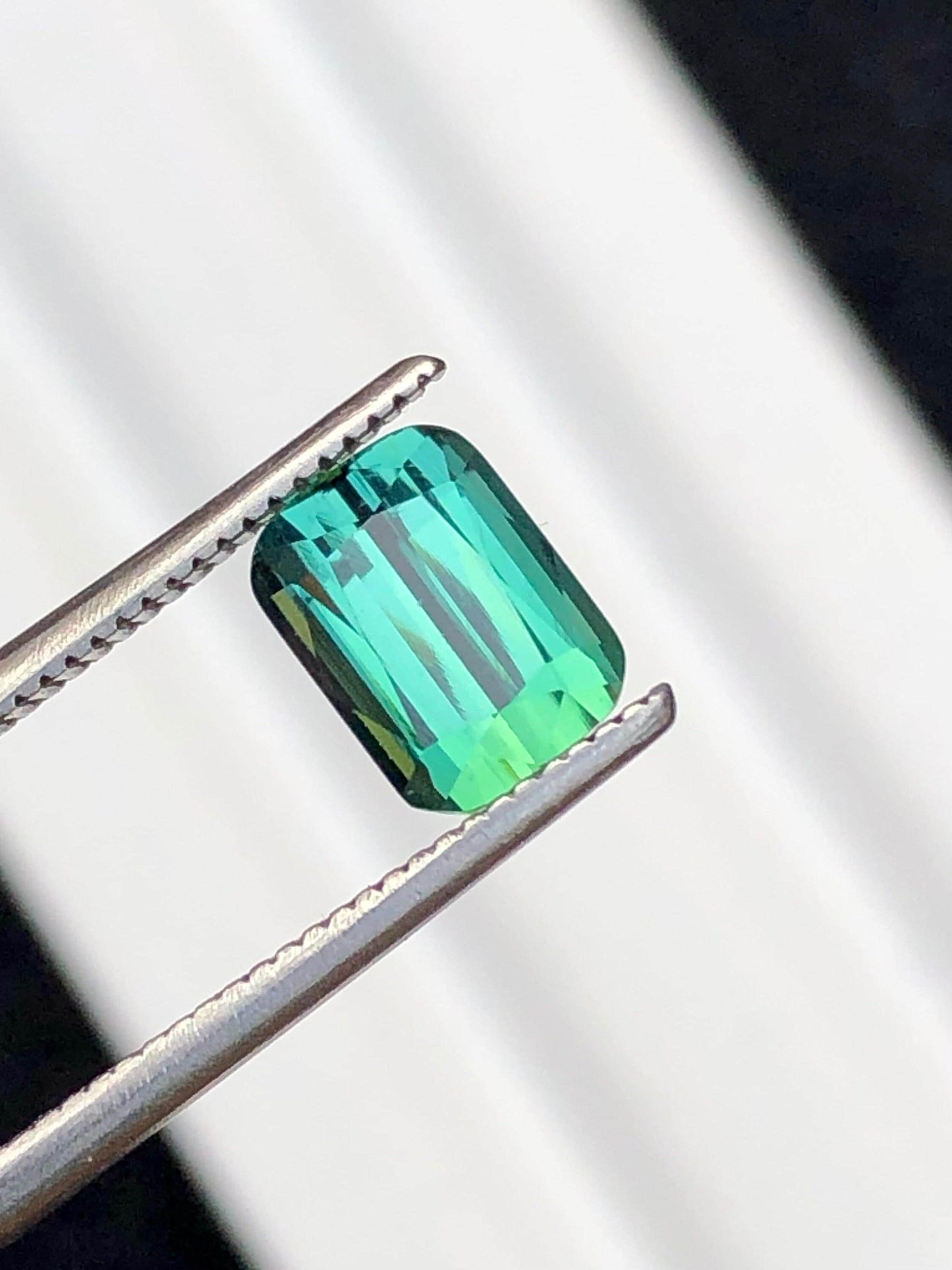 Blue Green Tourmaline Faceted 1.30 ct - Calibrated Ring Size