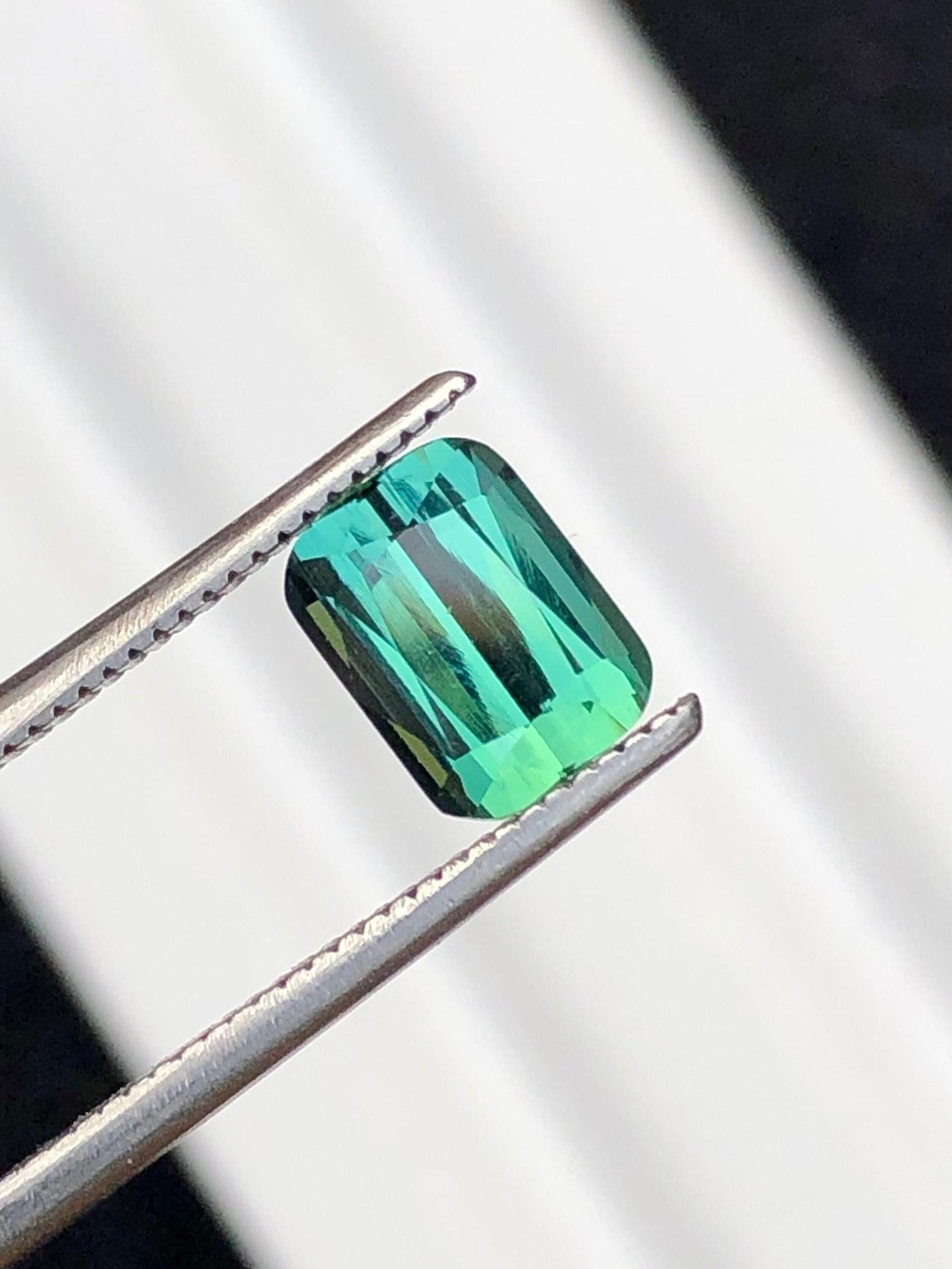 Blue Green Tourmaline Faceted 1.30 ct - Calibrated Ring Size