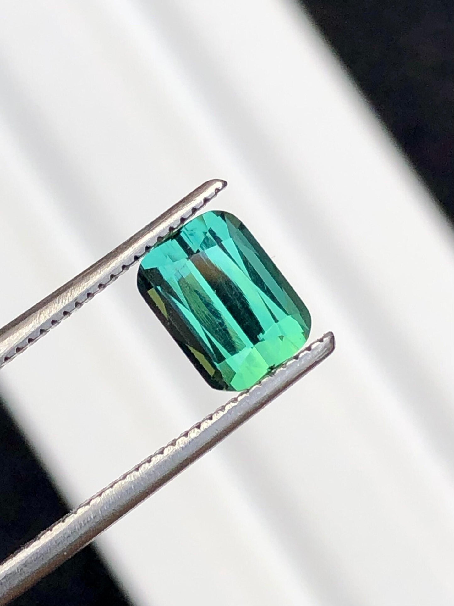 Blue Green Tourmaline Faceted 1.30 ct - Calibrated Ring Size