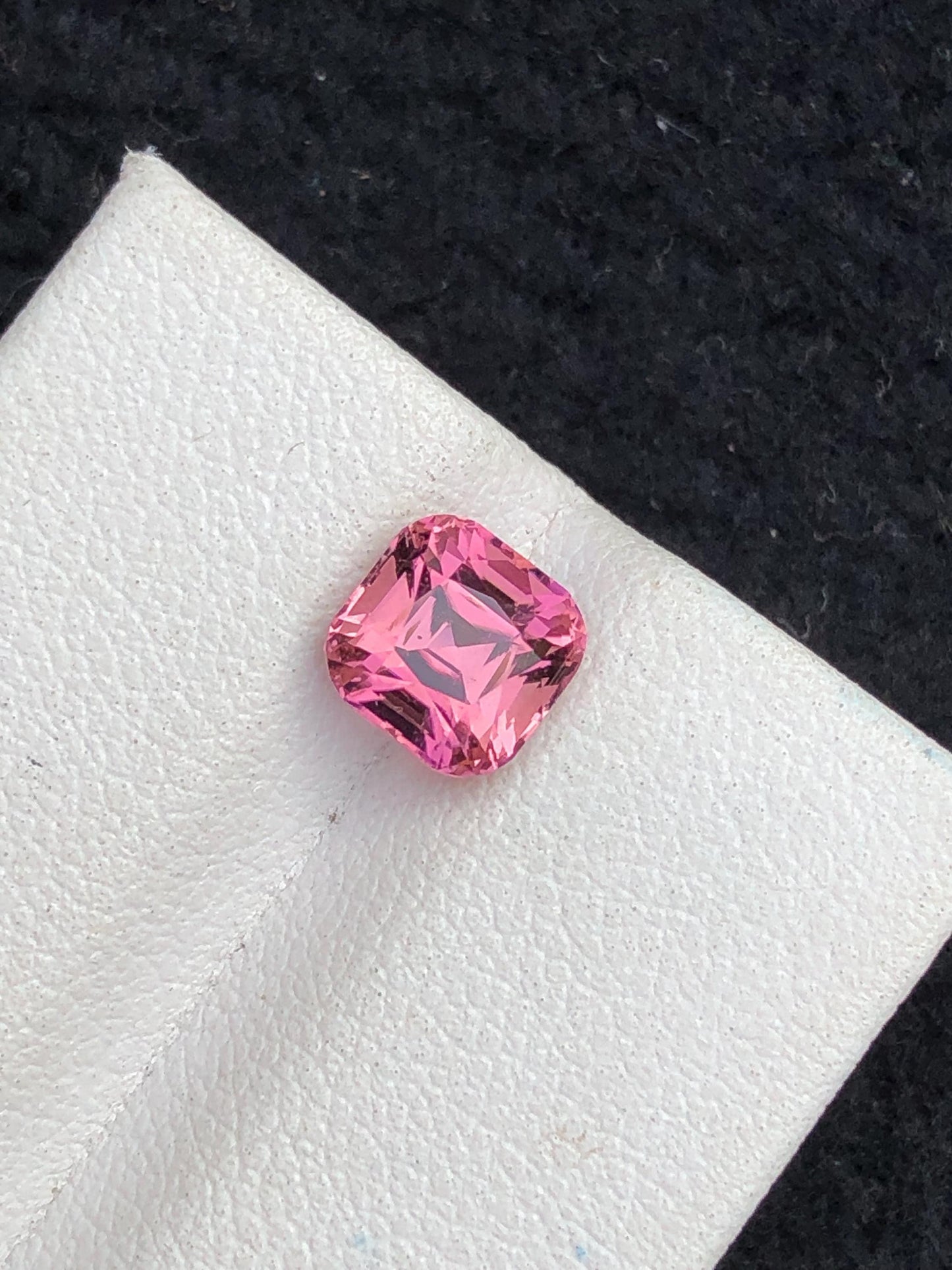 Brownish Pink Tourmaline Faceted 1.75 ct - Calibrated Jewelry Size