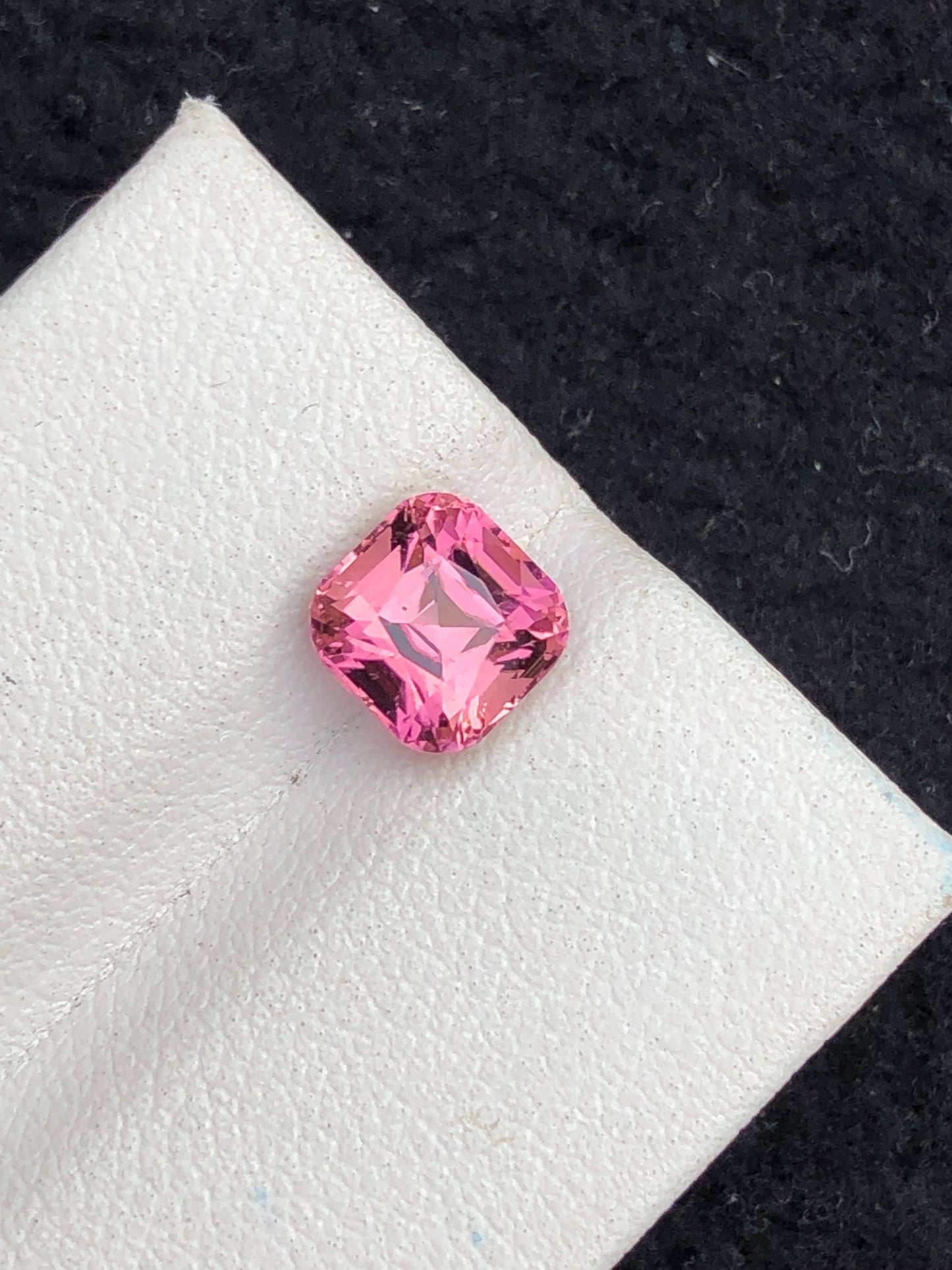 Brownish Pink Tourmaline Faceted 1.75 ct - Calibrated Jewelry Size
