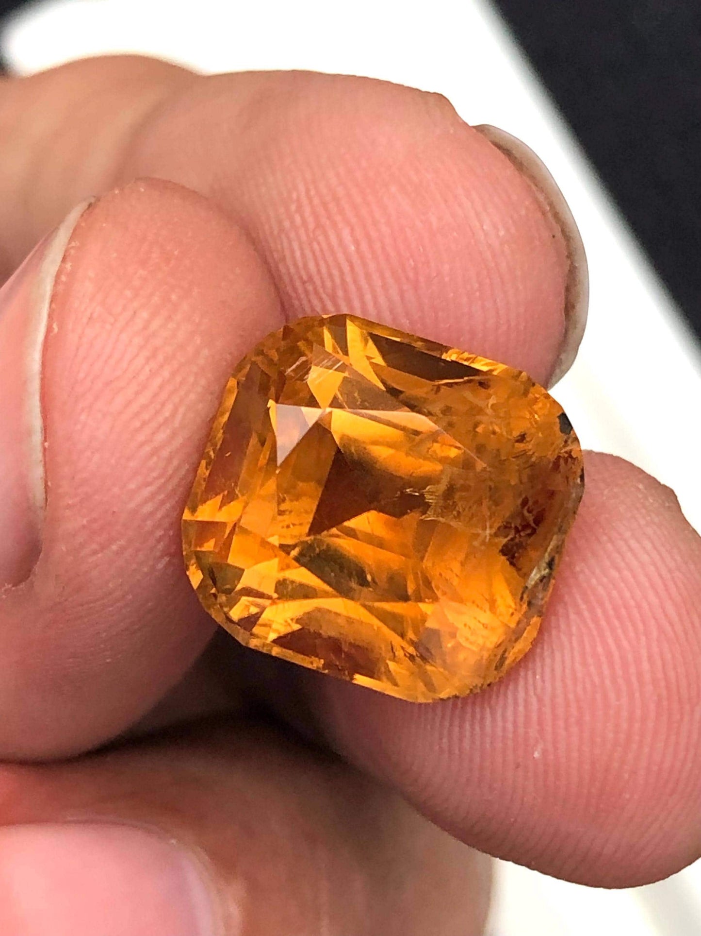 Peach Tourmaline Faceted 12 ct - Pendant Jewelry Highlight