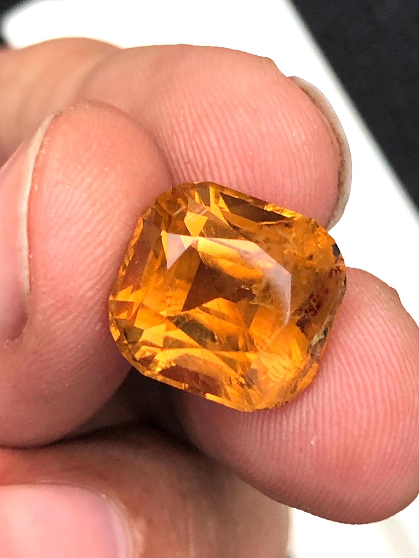 Peach Tourmaline Faceted 12 ct - Pendant Jewelry Highlight