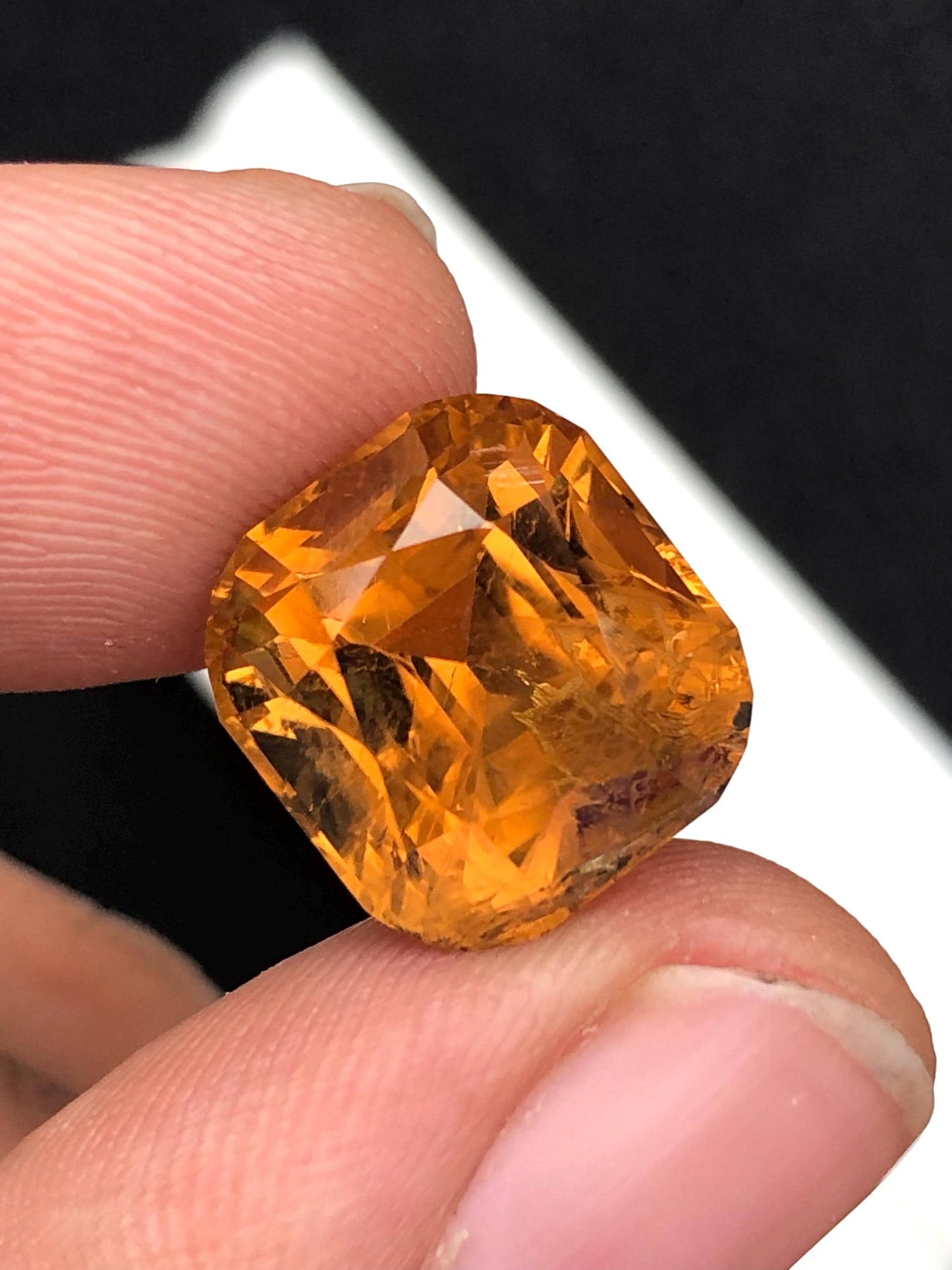 Peach Tourmaline Faceted 12 ct - Pendant Jewelry Highlight