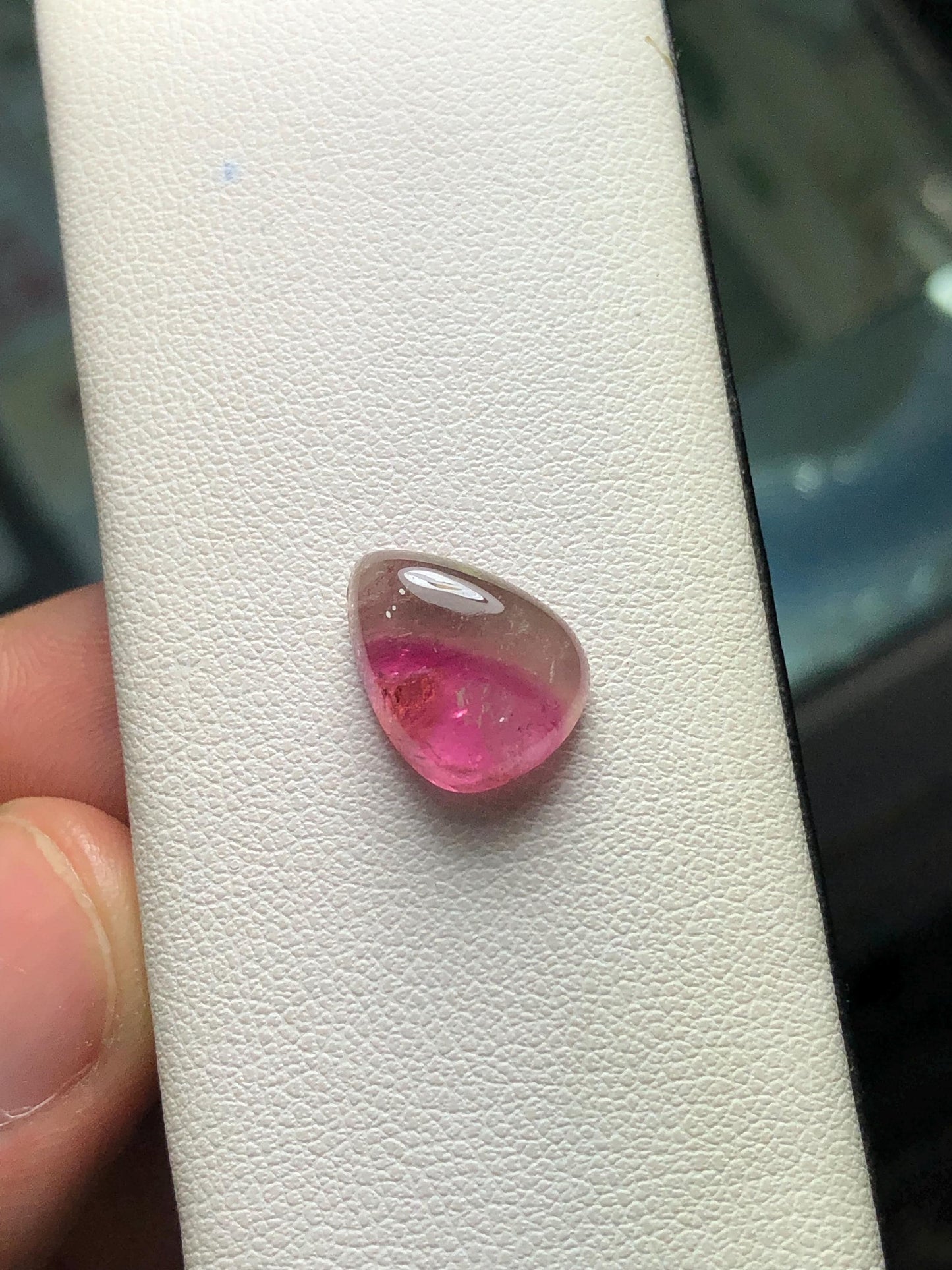 Bi Colour Tourmaline Cabochon 5.50 ct - Pendant Jewelry Design