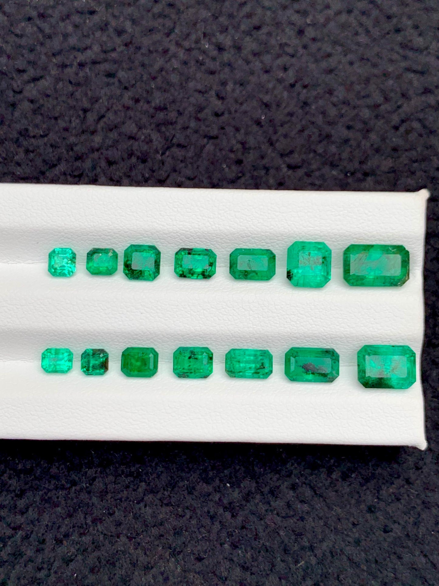 Emerald Faceted 10.50 ct - Swat Mines Engagement Jewelry